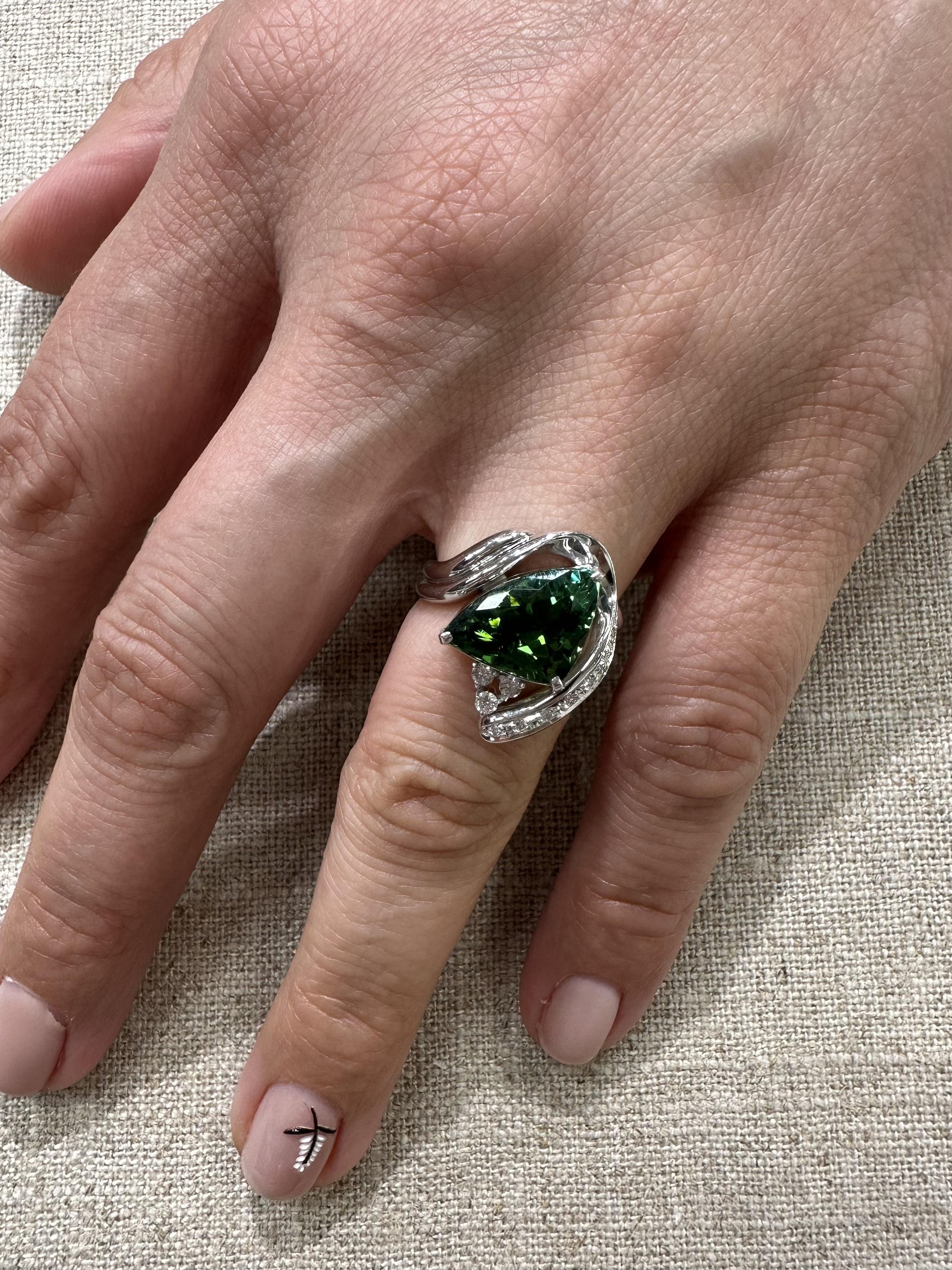 Platinum 4.07ctw Trillion Tourmaline & Diamond Abstract Geometric Ring For Sale 2