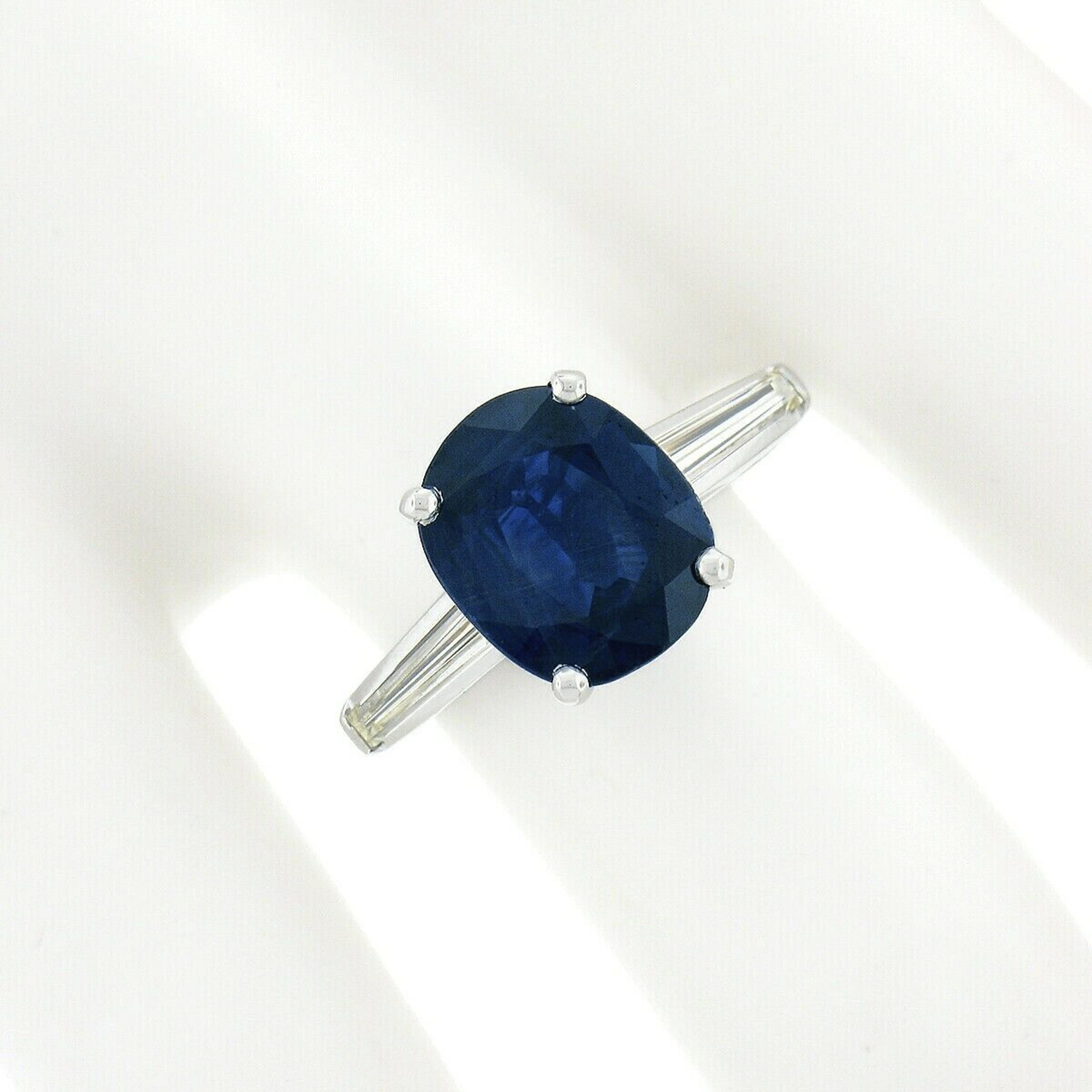 Platinum 4.24ctw Gubelin NO HEAT Oval Sapphire & Baguette Diamond 3 Stone Ring Corte oval en venta