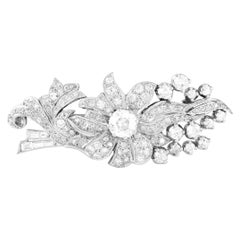 Spilla in platino con diamante da 4,31 carati