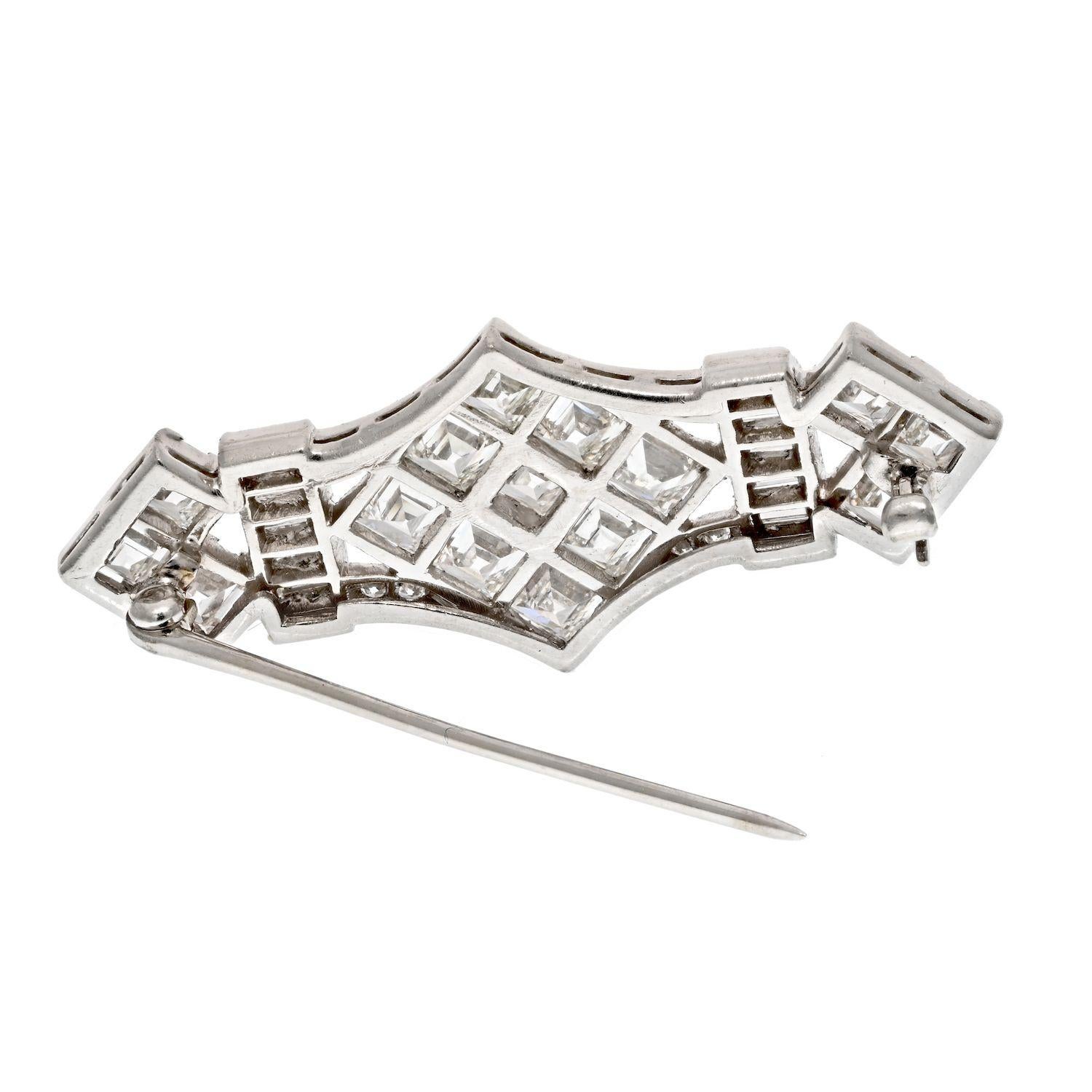 Platinum 4.50 Carats Carre Baguette And Round Cut Diamond Brooch In Excellent Condition For Sale In New York, NY