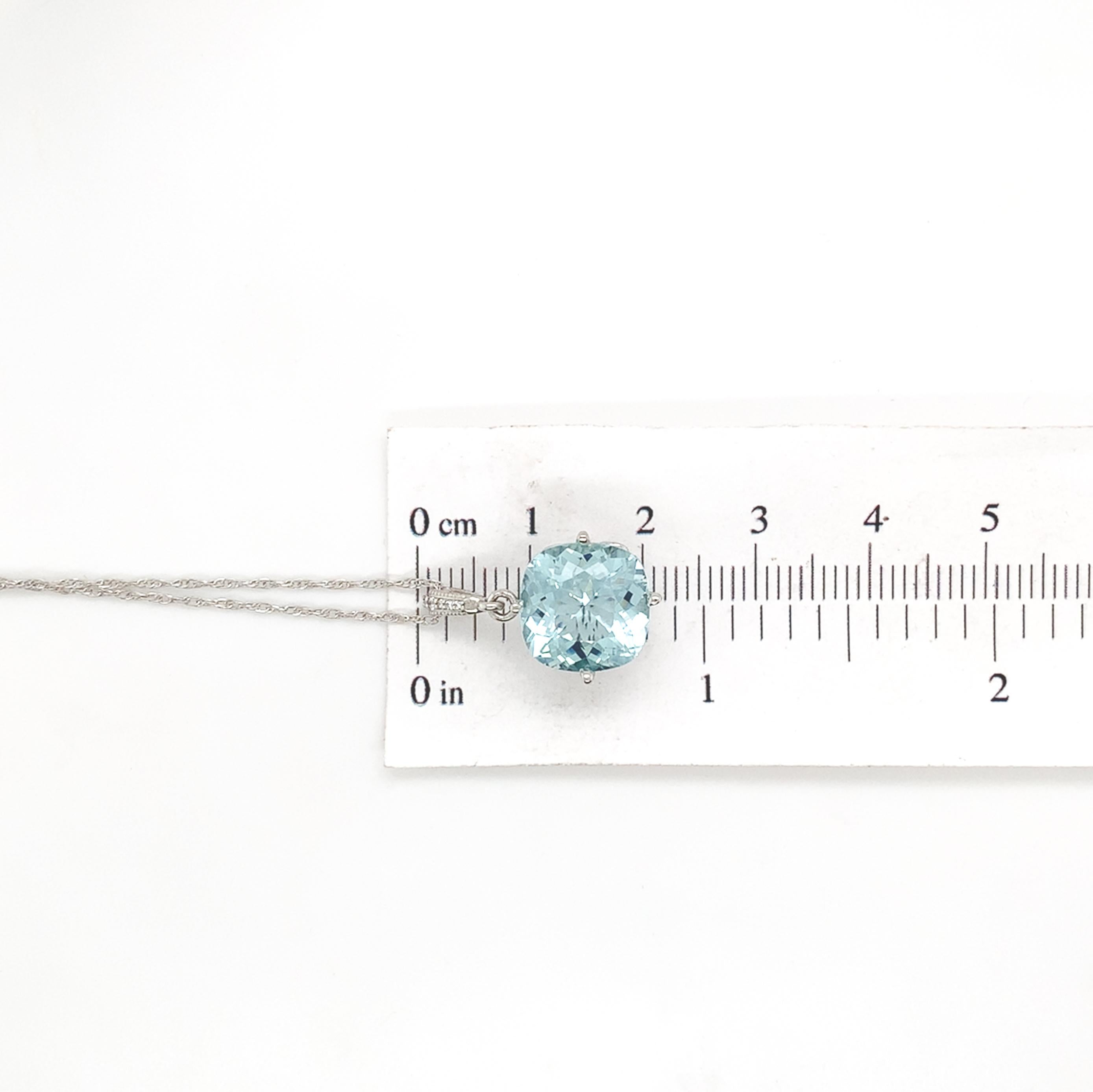 Platinum 4.75 carat Aquamarine and Diamond Pendant with 18