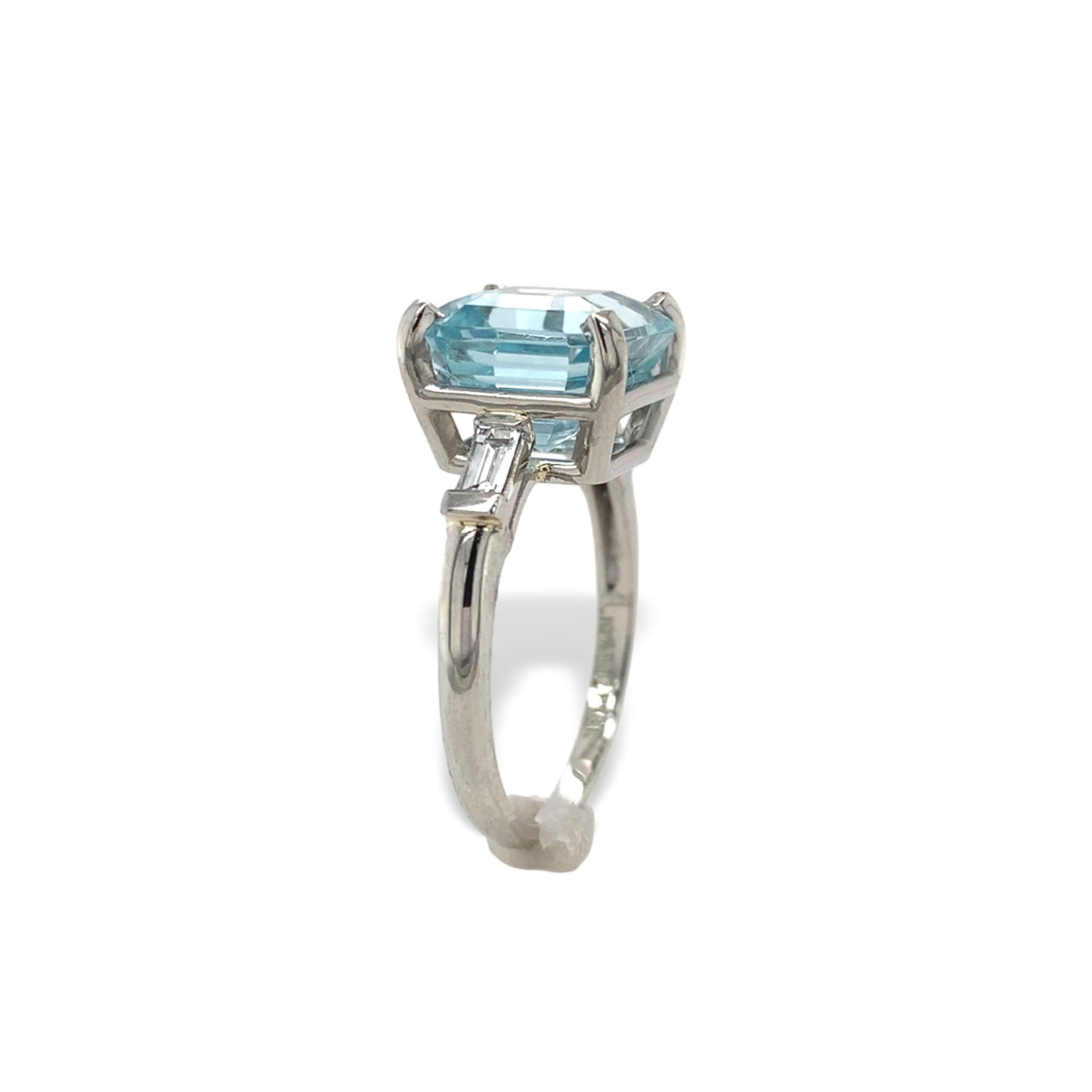 Platinum 4.80 carat Asscher Cut Aquamarine and Diamond Ring size 6.5 In Excellent Condition For Sale In Big Bend, WI