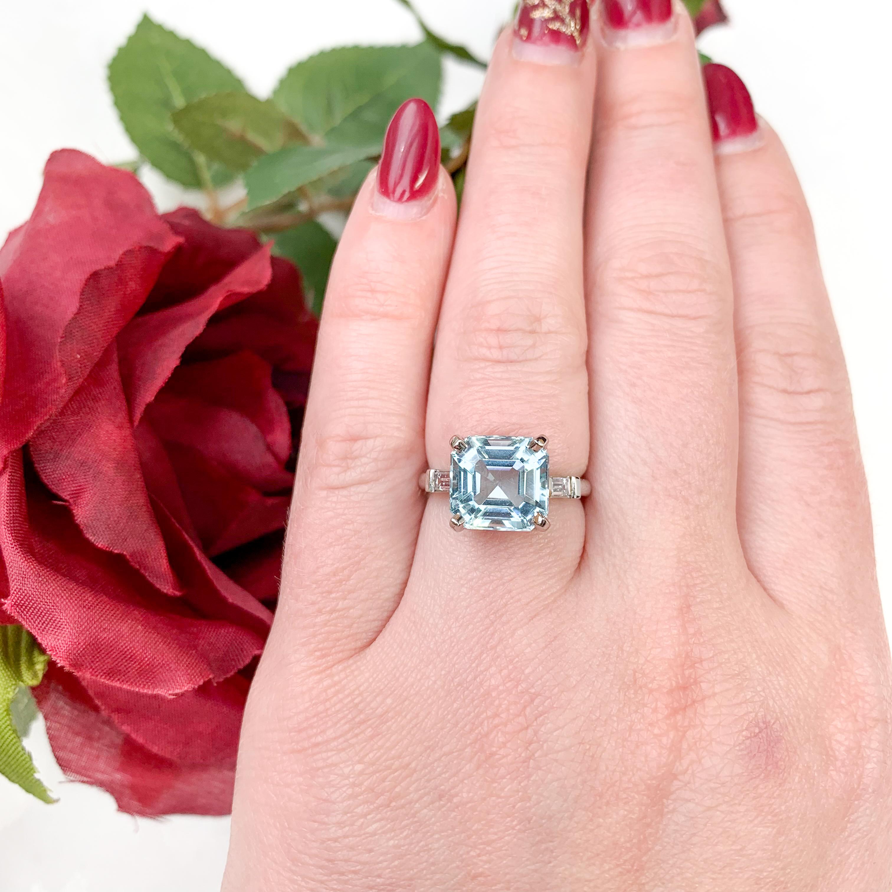 Platinum 4.80 carat Asscher Cut Aquamarine and Diamond Ring size 6.5 For Sale 3