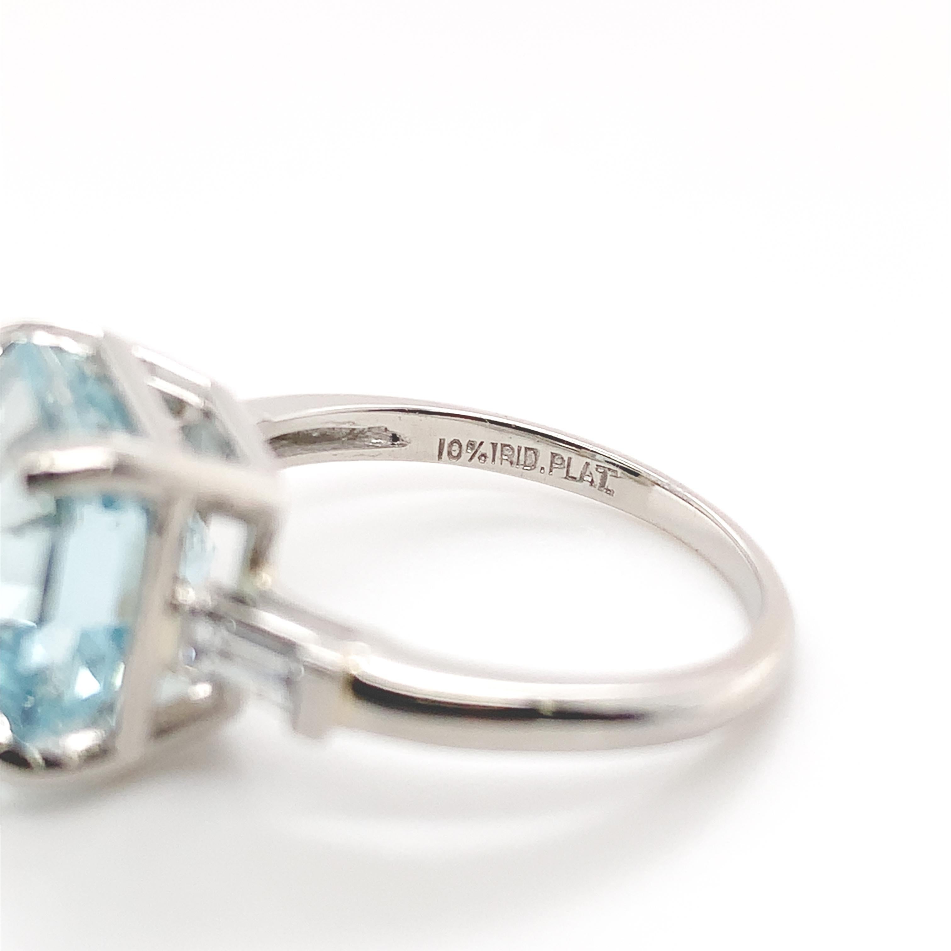 Platinum 4.80 carat Asscher Cut Aquamarine and Diamond Ring size 6.5 For Sale 4