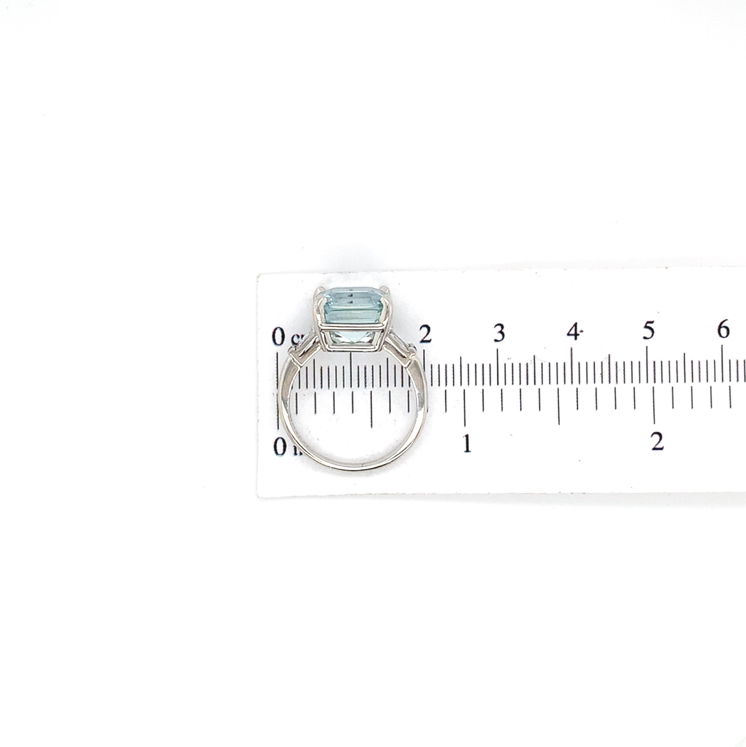 Platinum 4.80 carat Asscher Cut Aquamarine and Diamond Ring size 6.5 For Sale 5