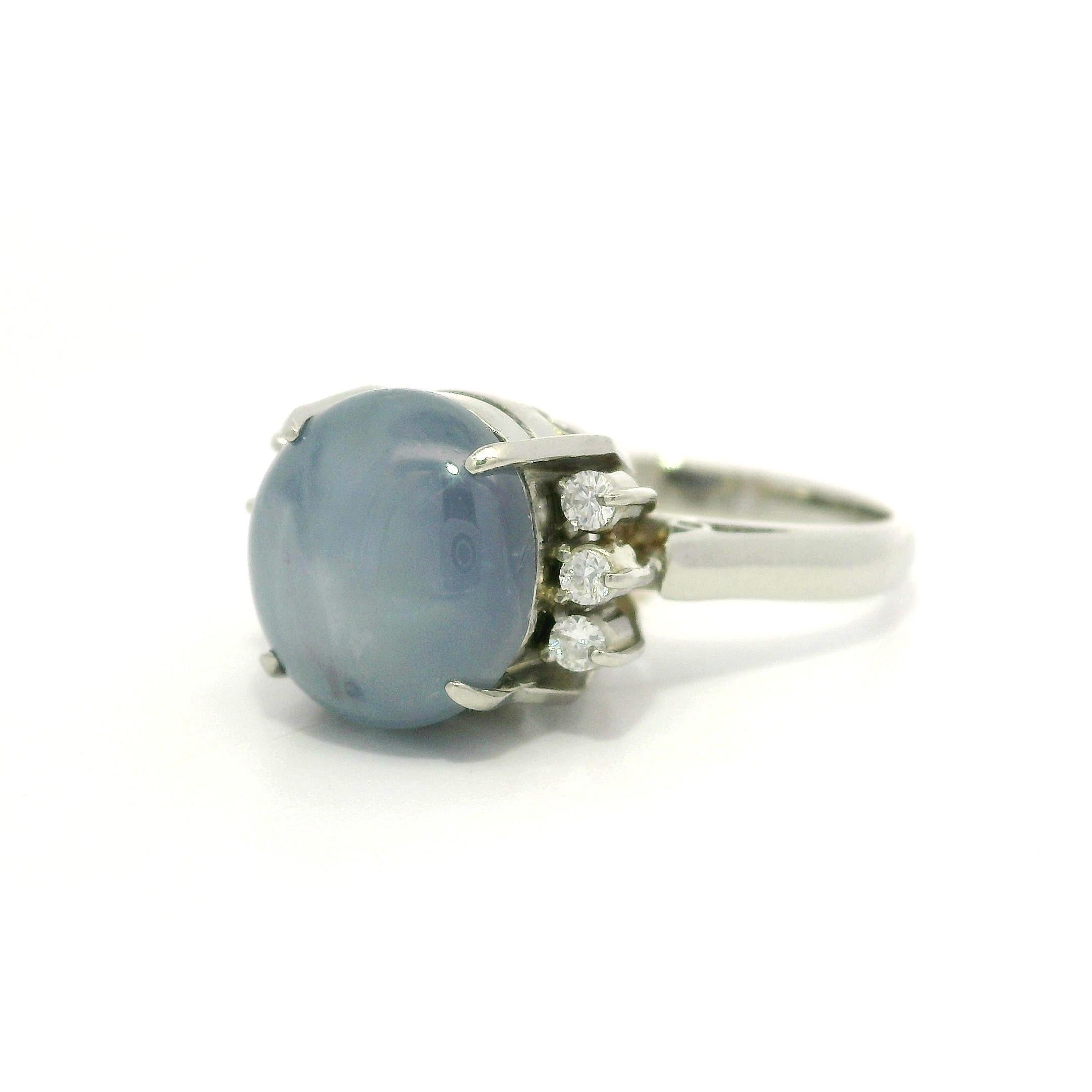 Platin 4,85ctw Cabochon Vivid Star Sapphire & Diamant Seiten Ring im Angebot 5