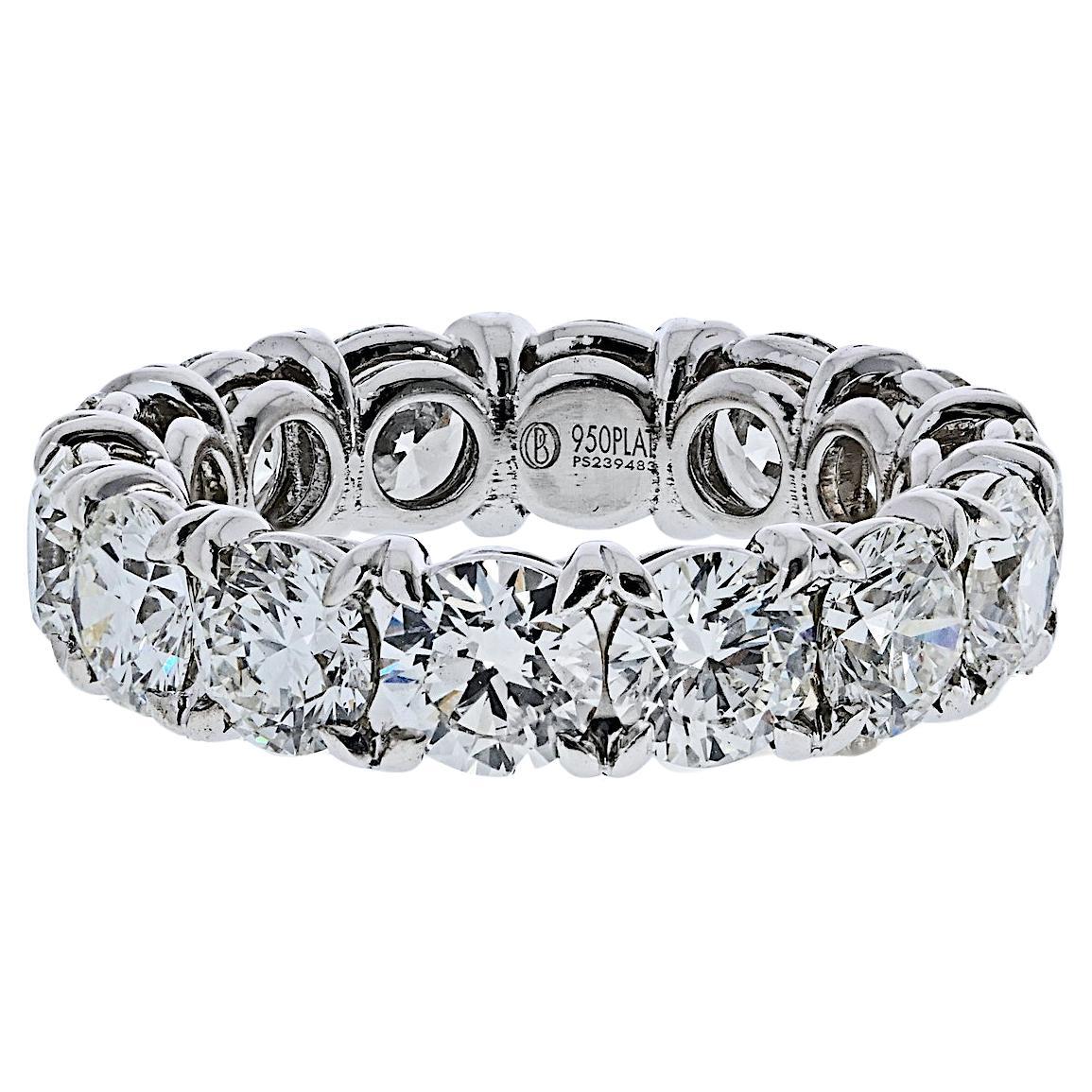 Fascia per l
eternità in platino con diamante taglio rotondo da 4,86 carati