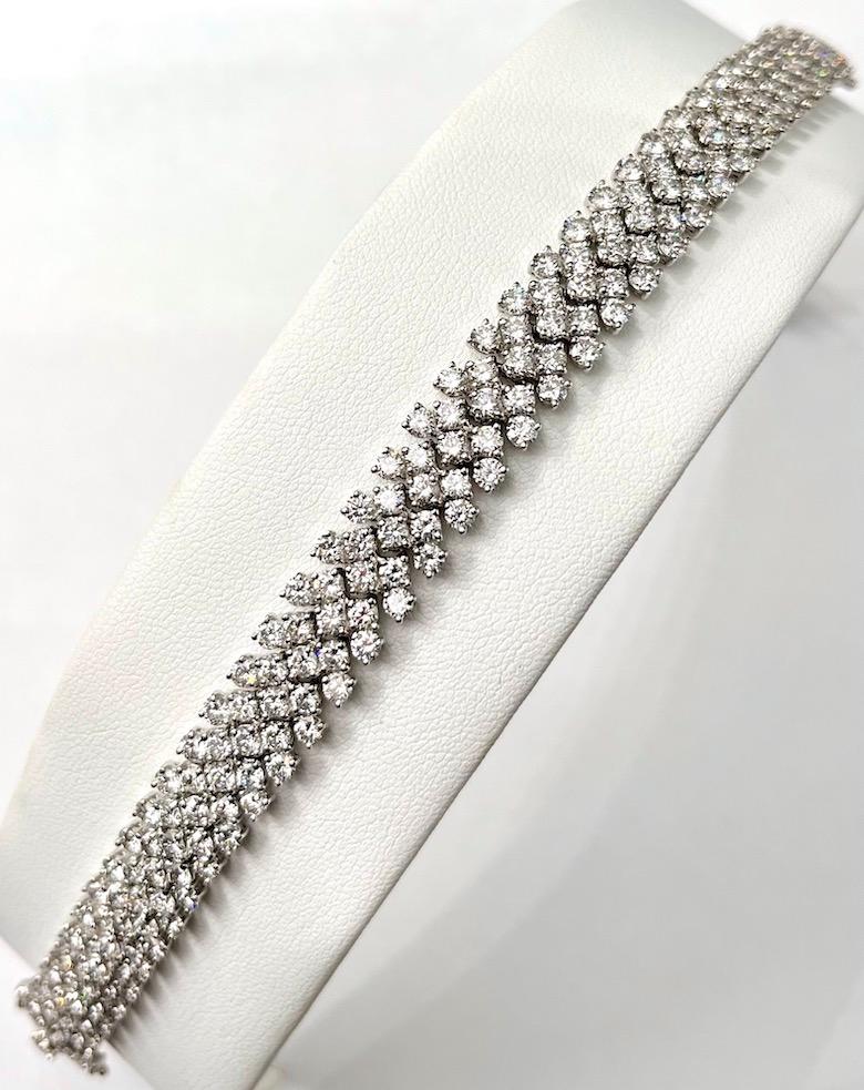 Platinum 5 Row Flexible 15.96Cttw Tennis Bracelet In New Condition For Sale In San Diego, CA