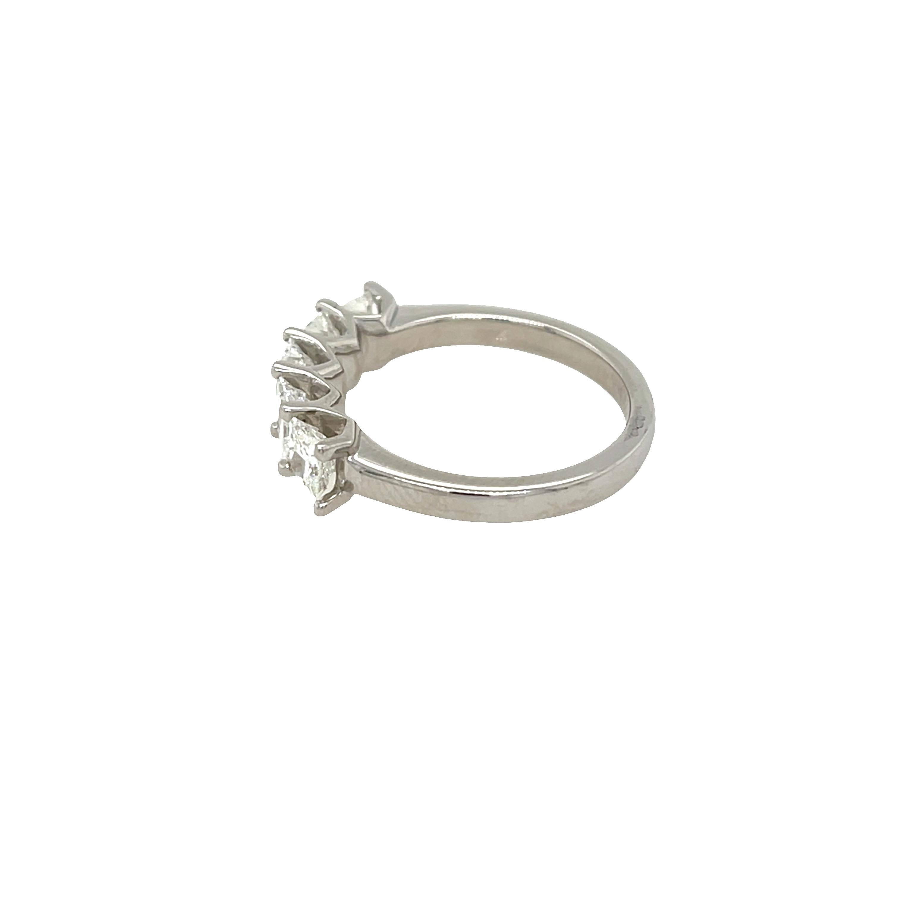 Platinum 5-Stone Diamond Ring, Set With 1.45ct Natural Diamonds in vendita 2