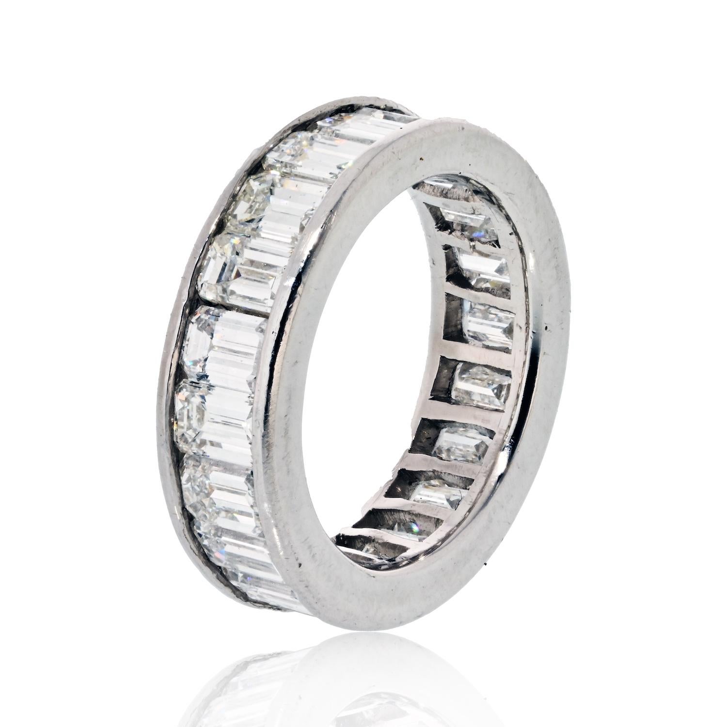 Modern Platinum 5.00cttw Emerald Cut Diamond Channel Set Eternity Band For Sale
