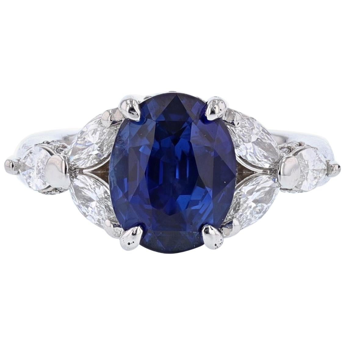 Anillo de platino con zafiro azul de Sri Lanka y diamantes de talla oval certificada de 5,01 quilates