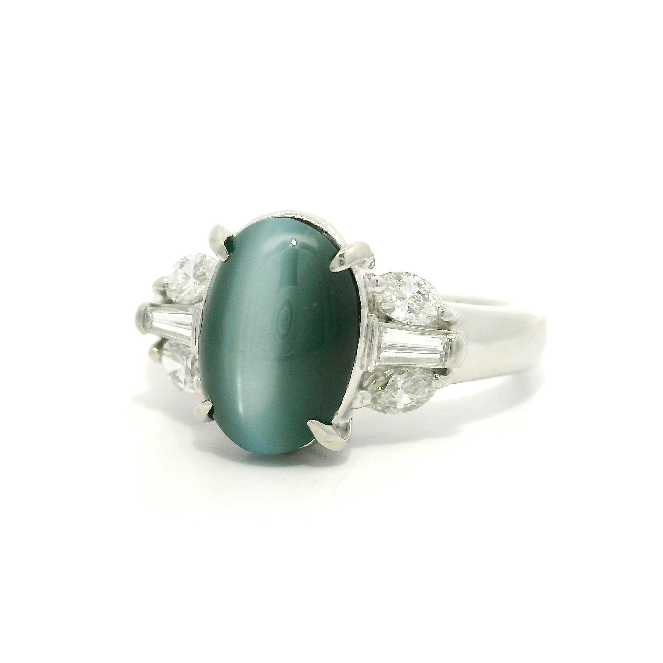 Anillo de cóctel con diamantes de ojo de gato verde grisáceo ovalados únicos de 5,1 ctw en platino en venta 7