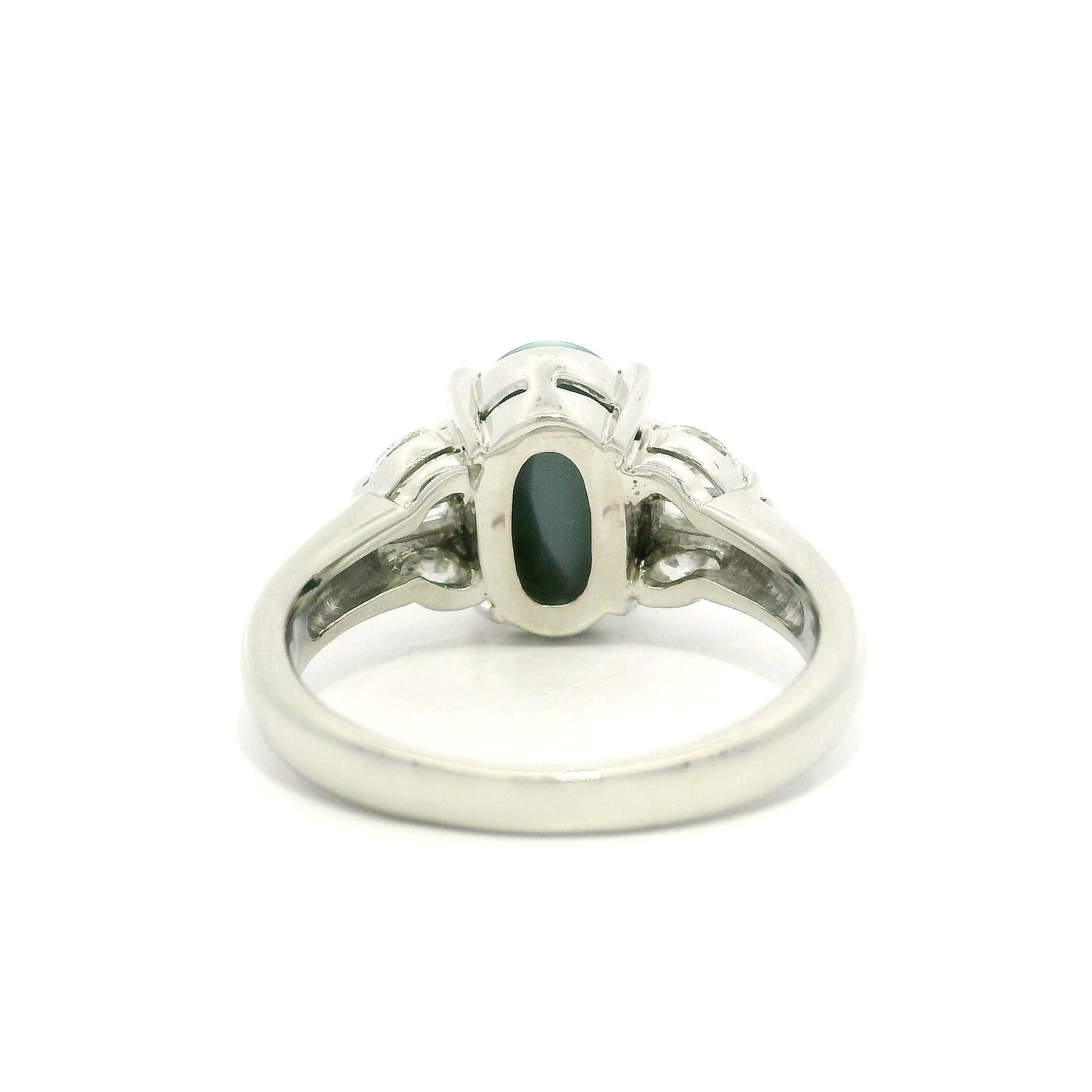 Anillo de cóctel con diamantes de ojo de gato verde grisáceo ovalados únicos de 5,1 ctw en platino en venta 1