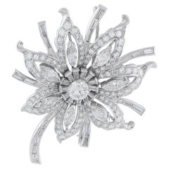Broche en platine à 5,20ct de diamant MF05-022626