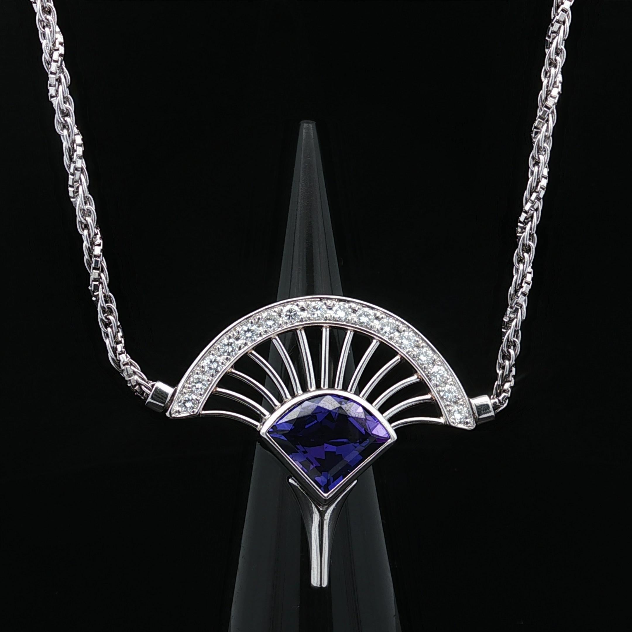 Collier en platine 5.36ct Tanzanite Diamond Open Fan Rope Box Link Chain en vente 8