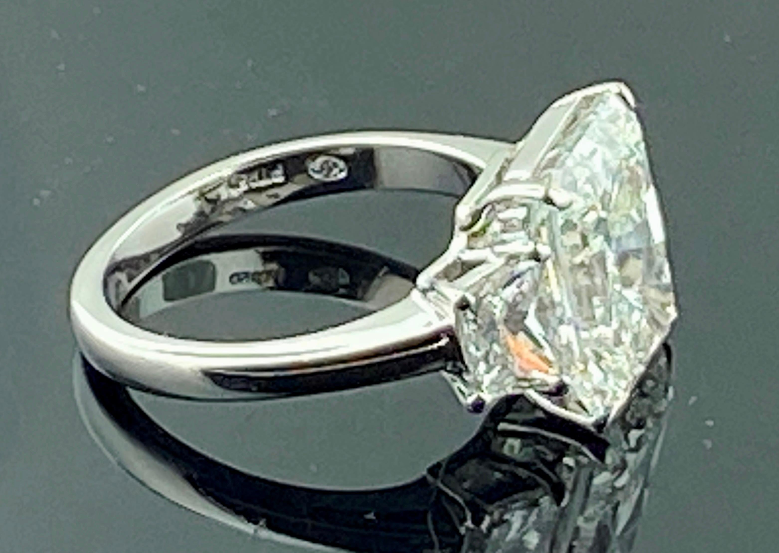 Platinum 5.39 Radiant Cut Diamond Ring, GIA For Sale 1
