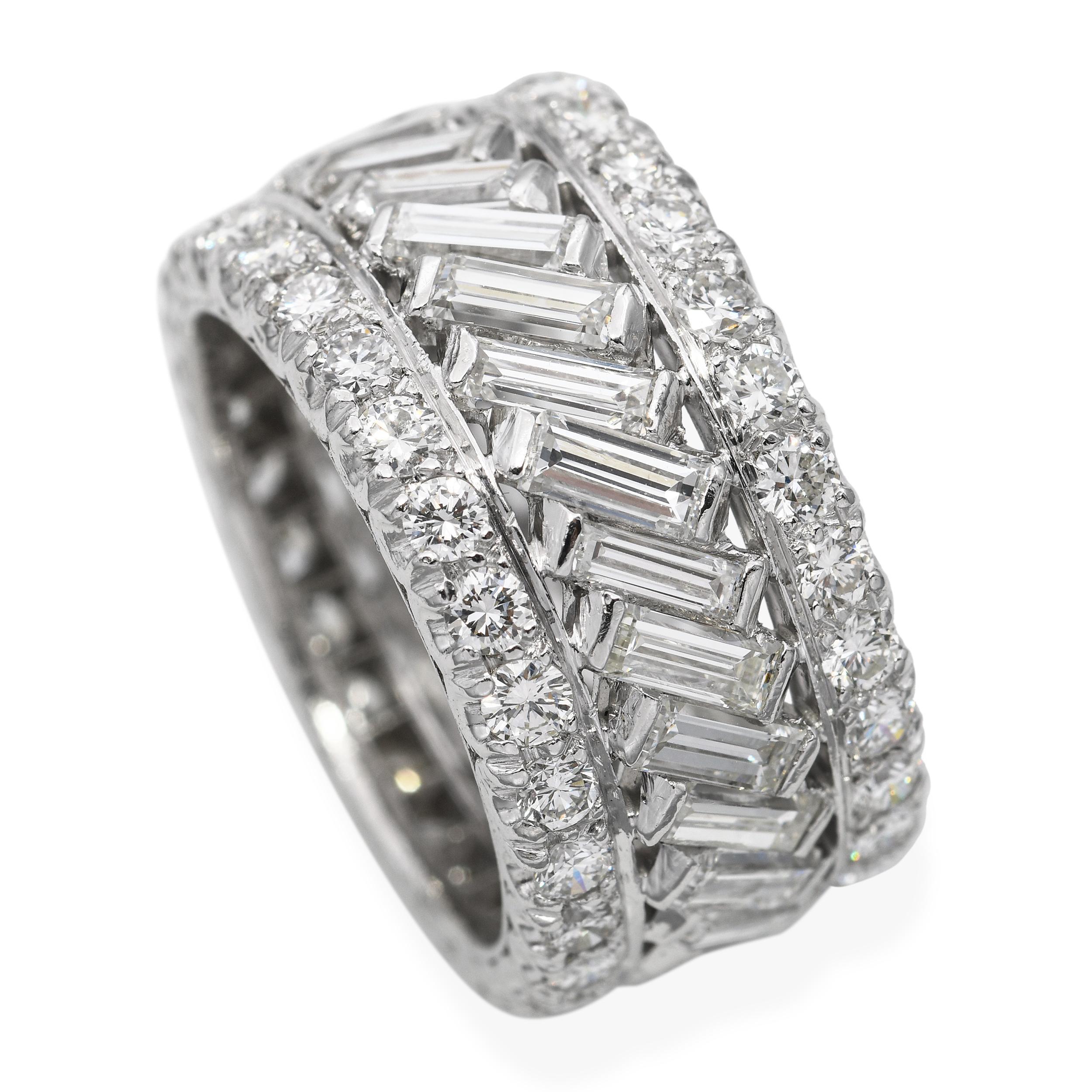 Donna Anello a fascia larga con diamante in platino da 5,79tcw in vendita