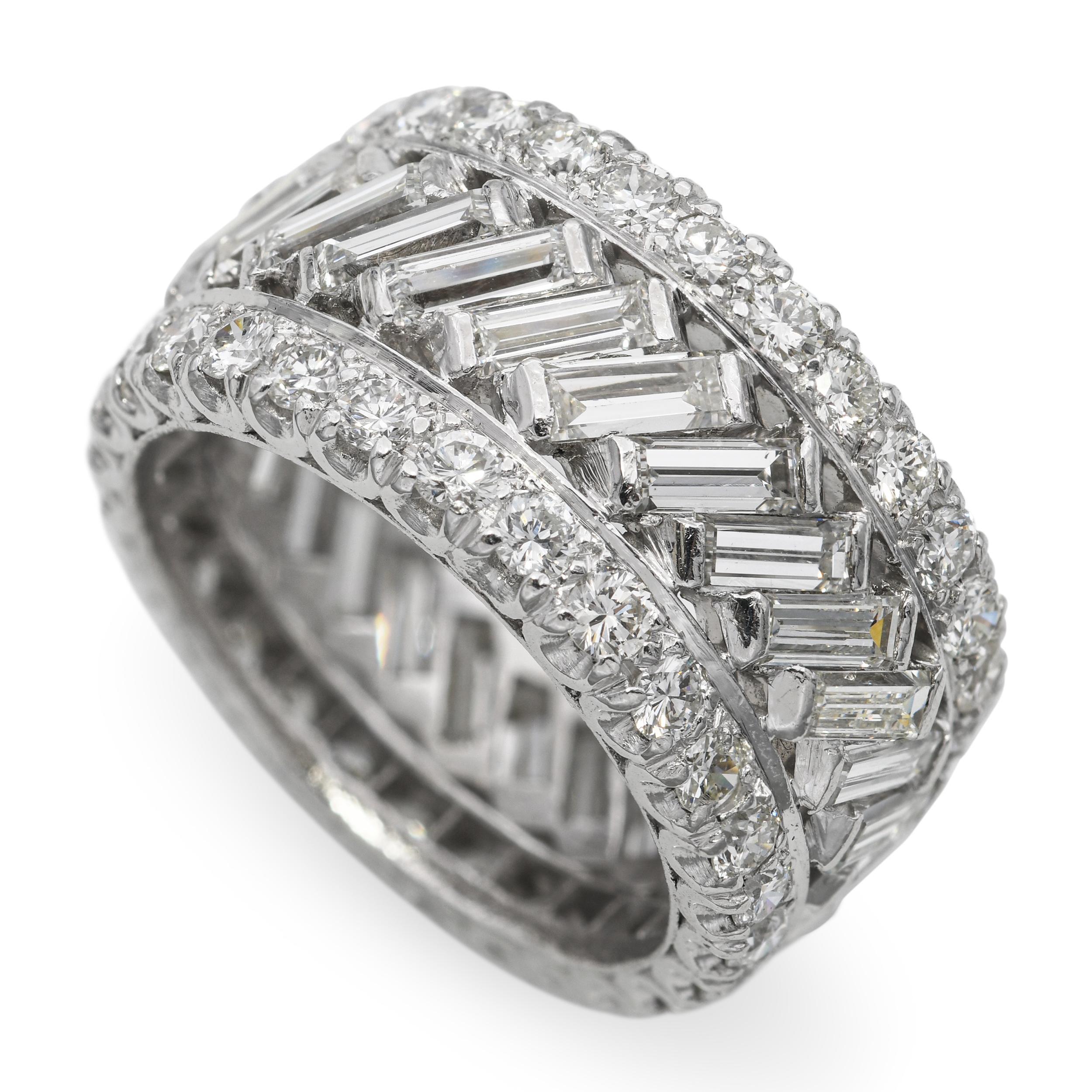 Anello a fascia larga con diamante in platino da 5,79tcw in vendita 1