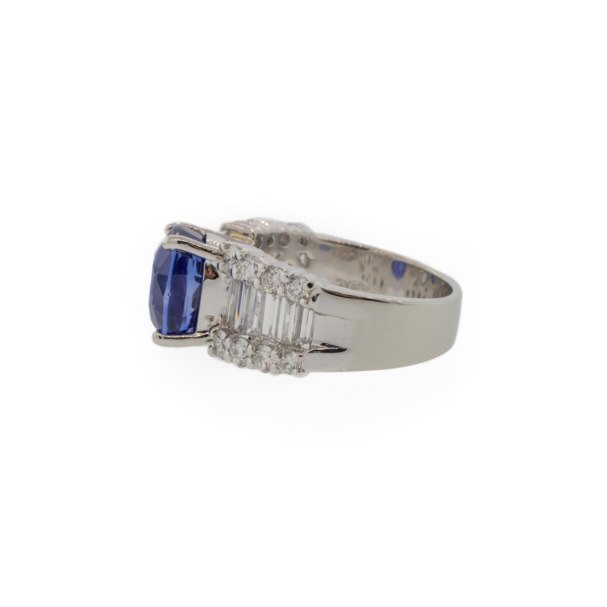 Contemporary Platinum 5.85 Carat Blue Sapphire and Baguette Diamond Ring For Sale