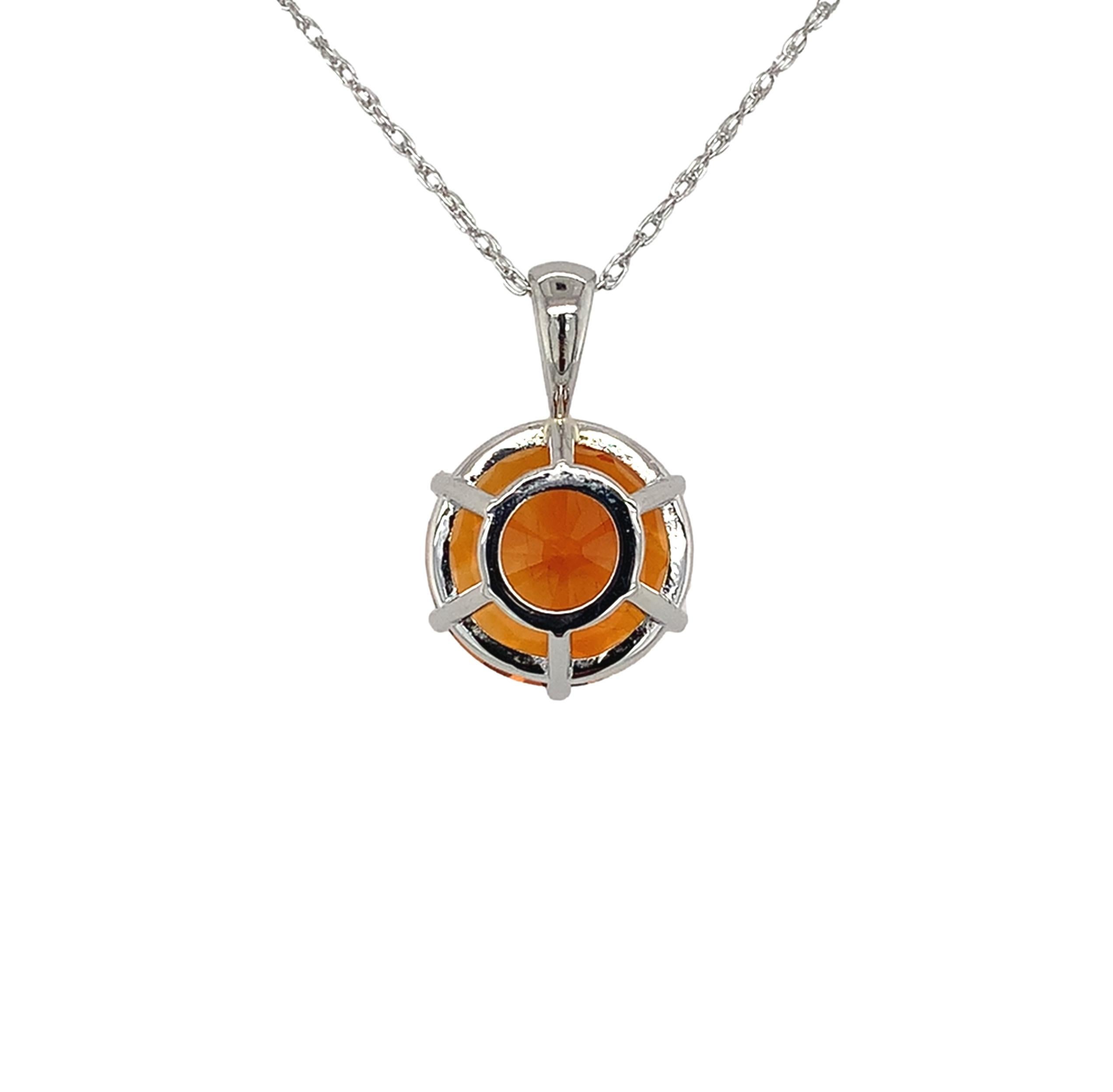 Contemporain Citrine orange vibrante Irai ronde de 6,43 carats avec chaîne en platine de 18 pouces en vente