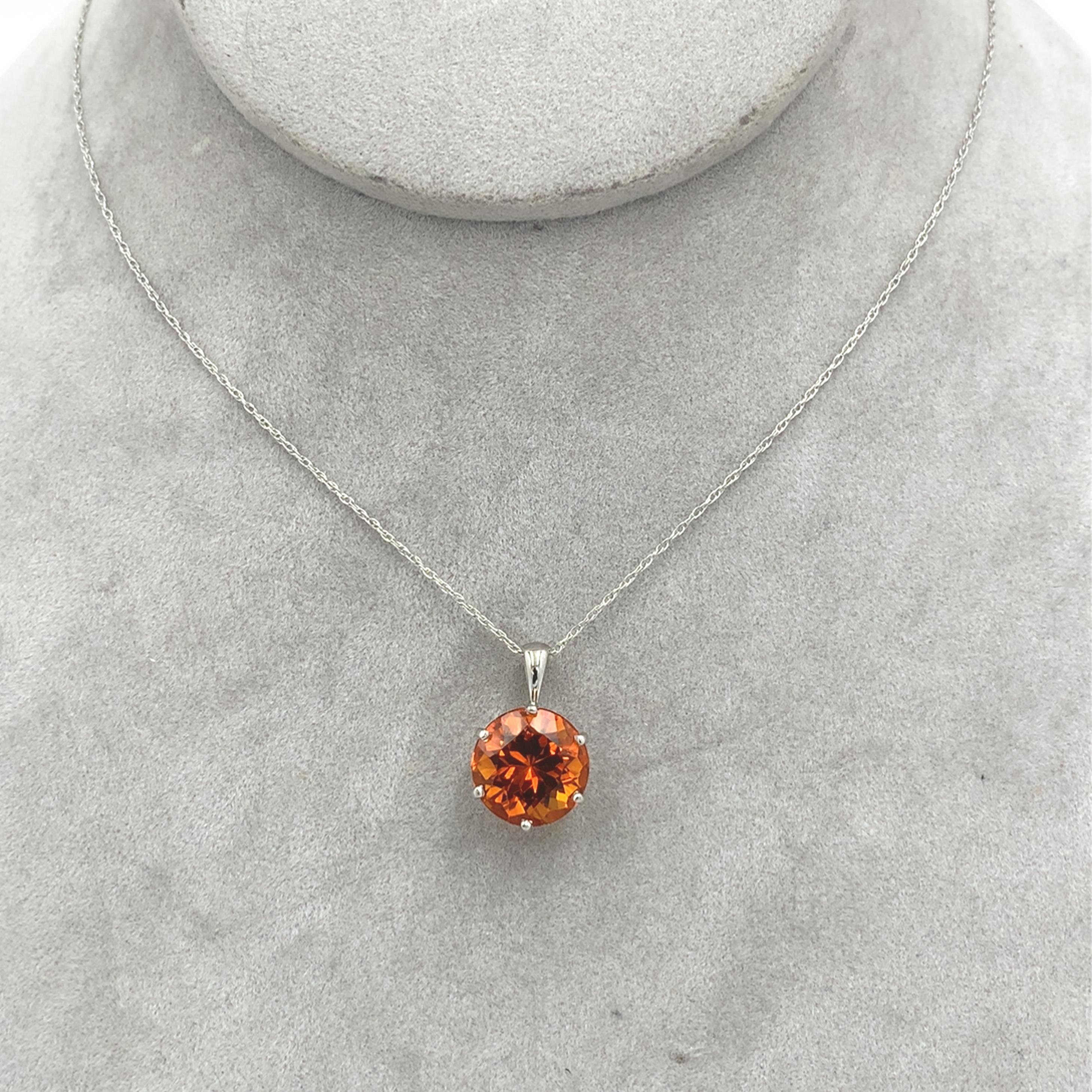 Citrine orange vibrante Irai ronde de 6,43 carats avec chaîne en platine de 18 pouces Neuf - En vente à Big Bend, WI