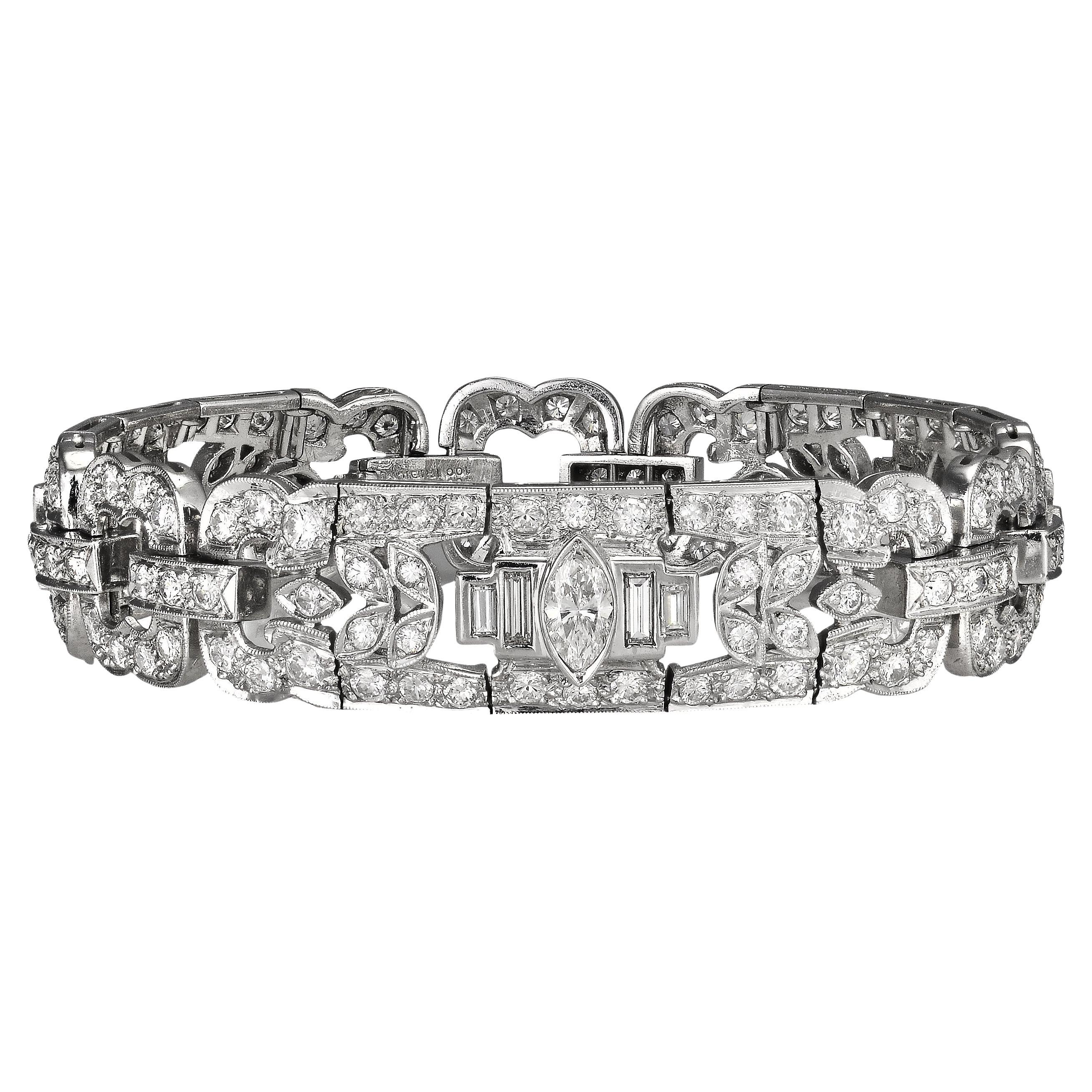 Bracelet vintage en platine avec diamants d'un poids total de 6,50 carats en vente