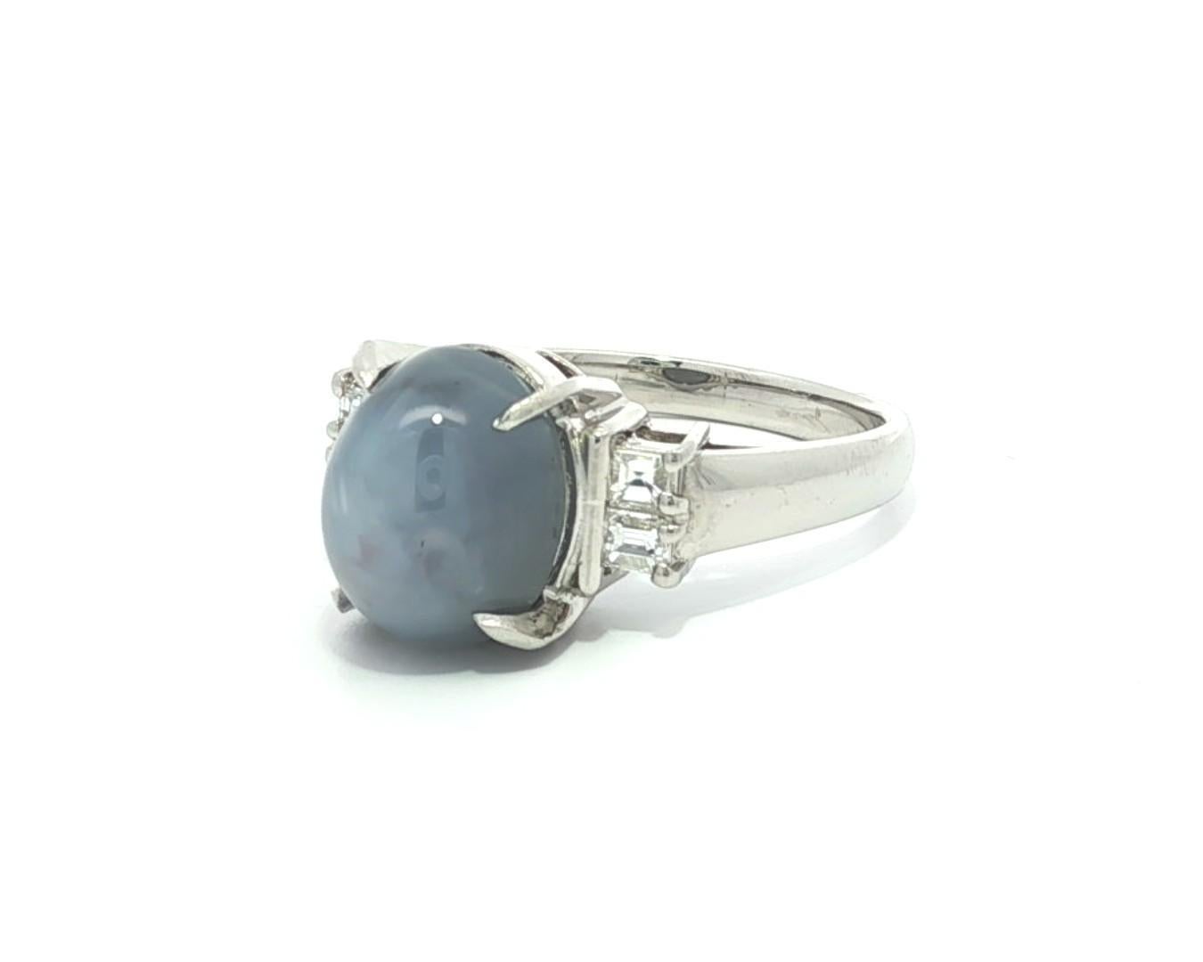 Bague en platine 6.51ctw Grayish Blue Star Sapphire Solitaire Square Step Diamond Ring en vente 10