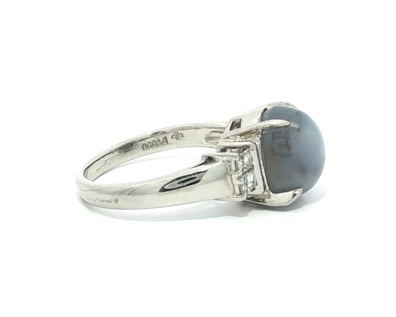Bague en platine 6.51ctw Grayish Blue Star Sapphire Solitaire Square Step Diamond Ring Bon état - En vente à Montclair, NJ