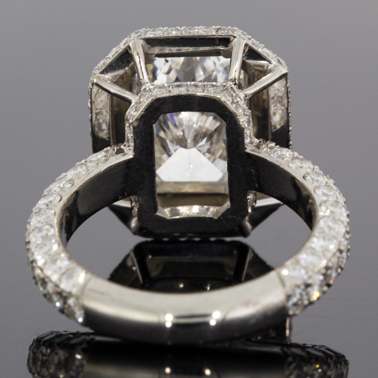 Platinum 6.69 Carat GIA Certified Radiant Diamond Halo Engagement Ring In Excellent Condition In Columbia, MO