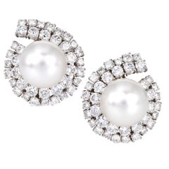 Platinum 7.00 carats Diamond Pearl Statement Clip Earrings