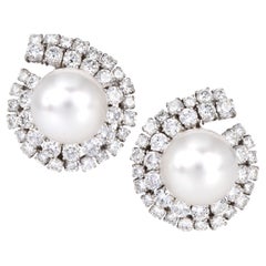 Orecchini a clip in platino con perle e diamanti da 7,00 carati