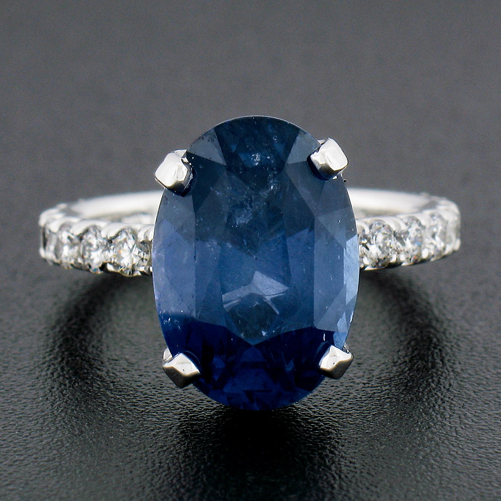 Taille ovale Bague de fiançailles en platine 7.62ctw GIA Oval Brilliant Blue Sapphire w/ Hidden Diam en vente