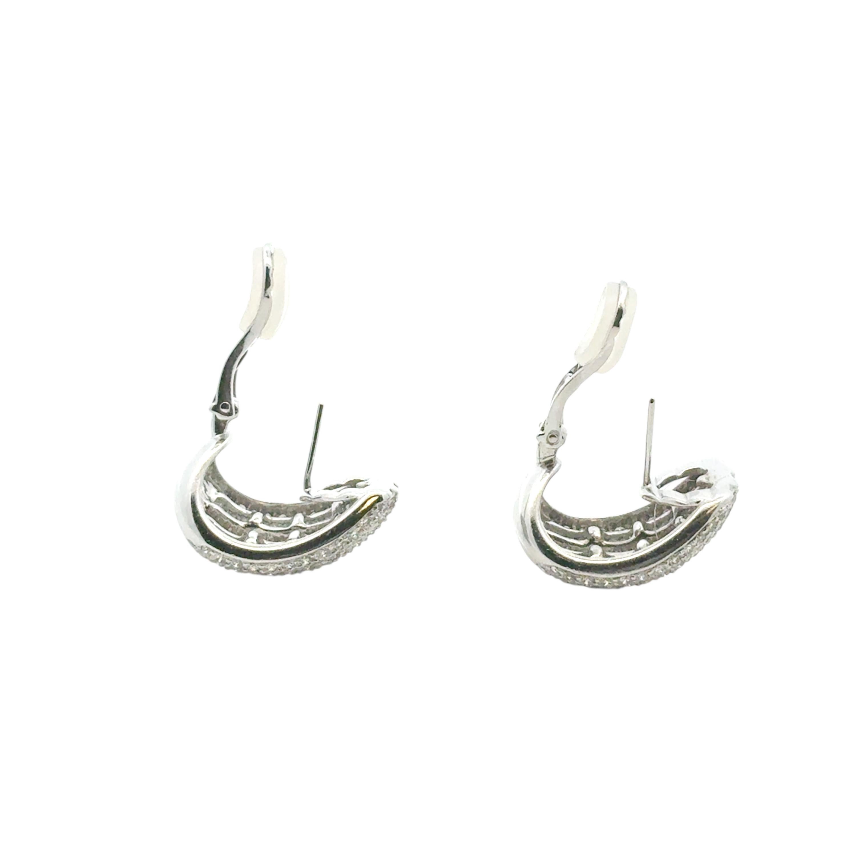Platinum 7.90ctw Natural Baguette and Round Diamond Earrings For Sale 5