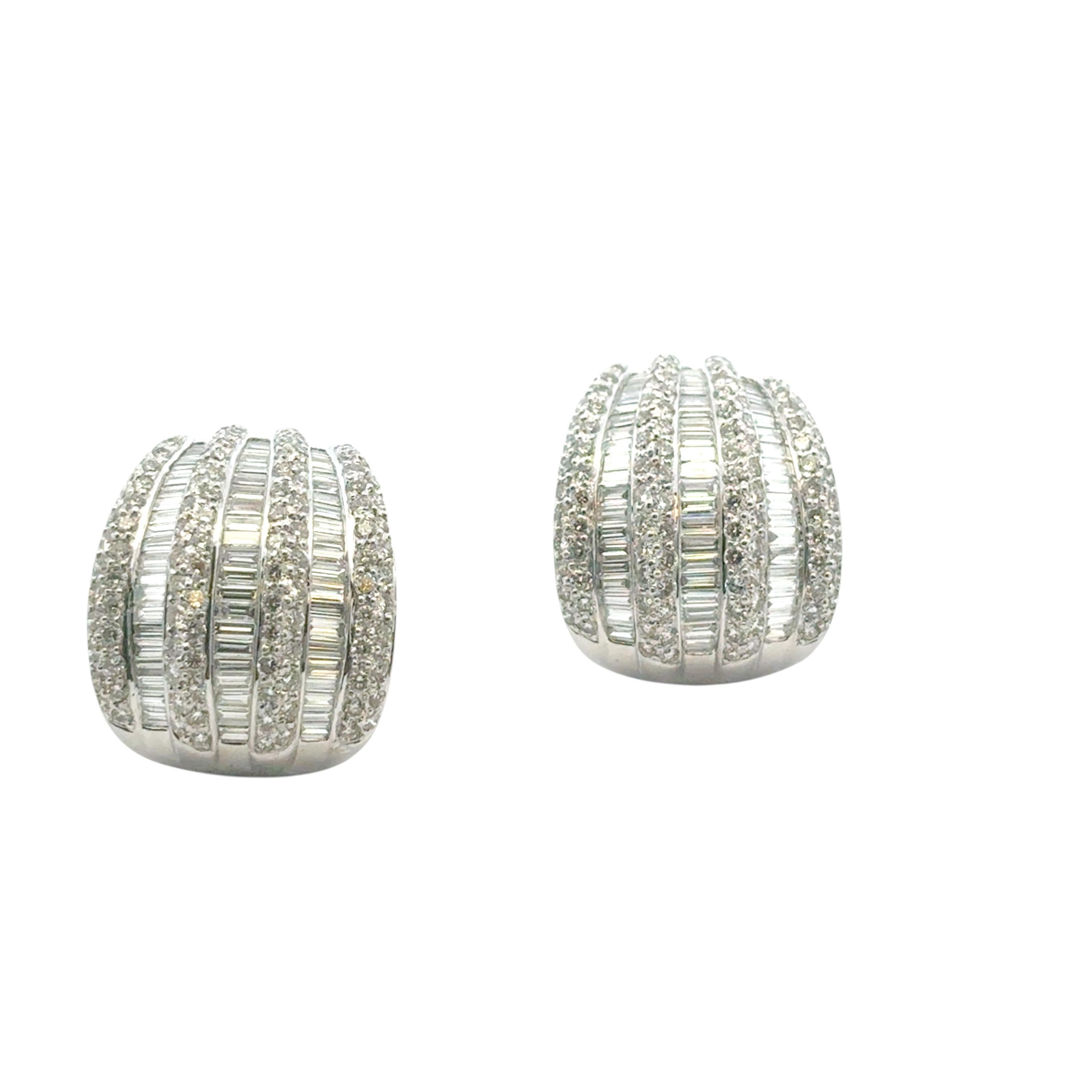 Modern Platinum 7.90ctw Natural Baguette and Round Diamond Earrings For Sale