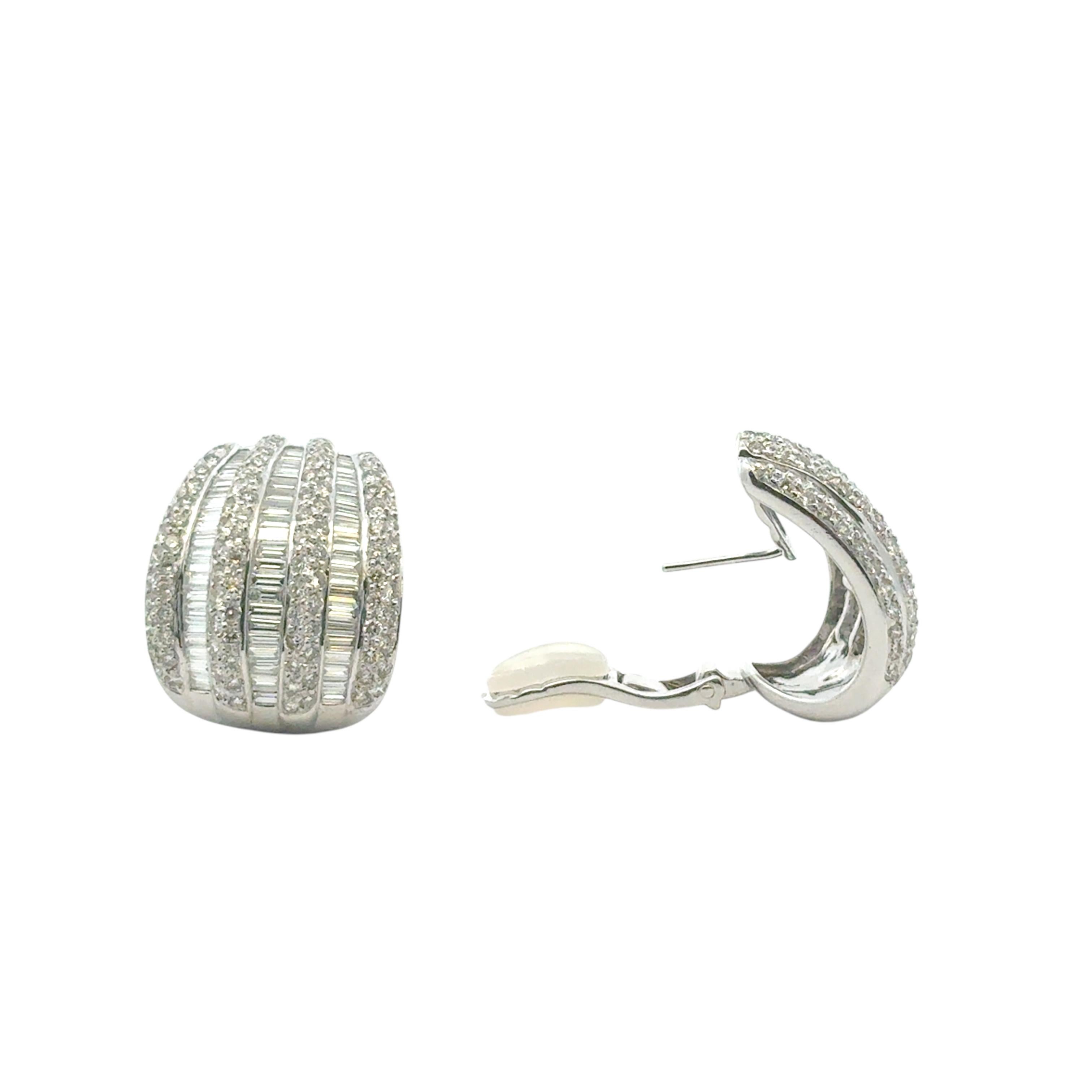 Mixed Cut Platinum 7.90ctw Natural Baguette and Round Diamond Earrings For Sale