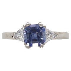 Anillo de diamantes y zafiro azul de Ceilán de 0,88 ct en platino