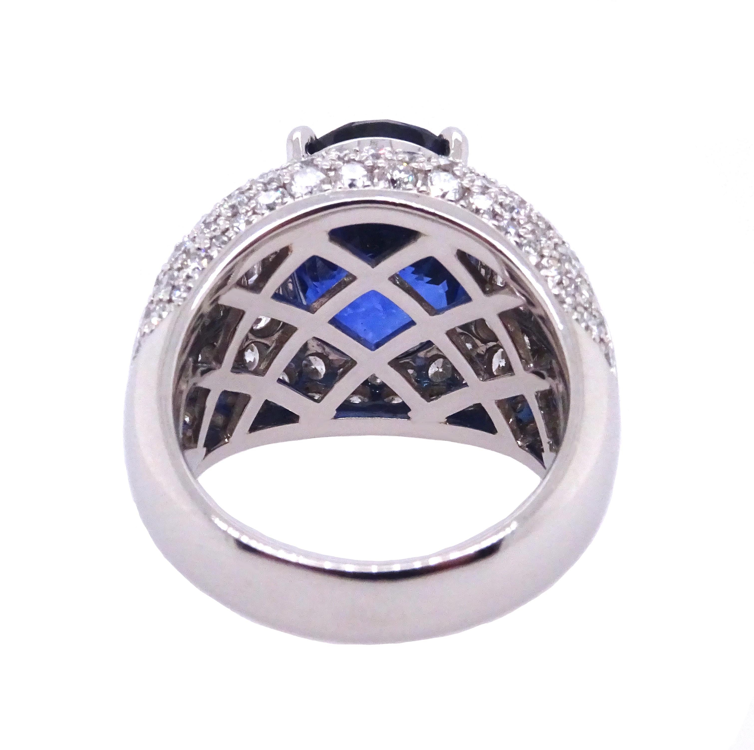 Round Cut Platinum 900 Ring with Round and Baguette Diamonds and Royal Blue Sapphire For Sale