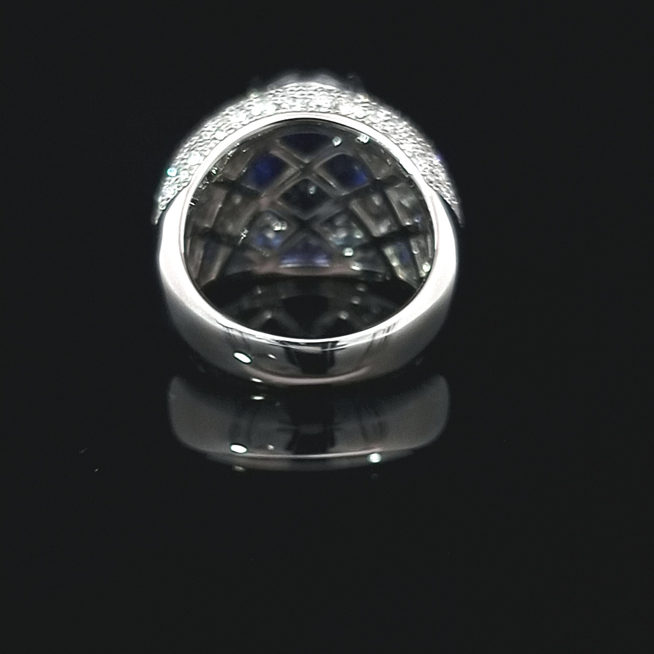 Platinum 900 Ring with Round and Baguette Diamonds and Royal Blue Sapphire For Sale 4