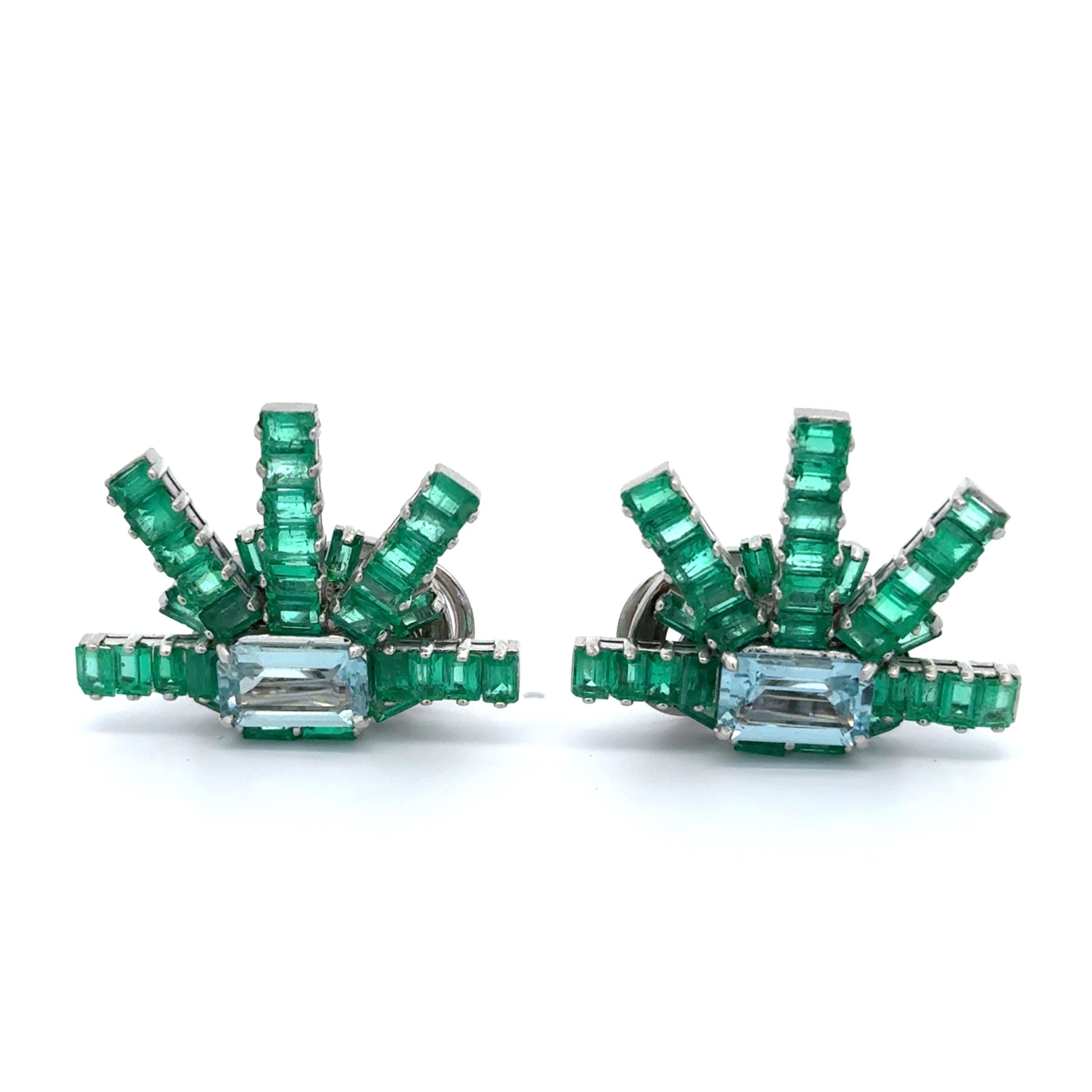 Boucles d'oreilles clips en platine avec flocon de neige et émeraude de 9,3 carats et aigue-marine de 4,0 carats Pour femmes en vente