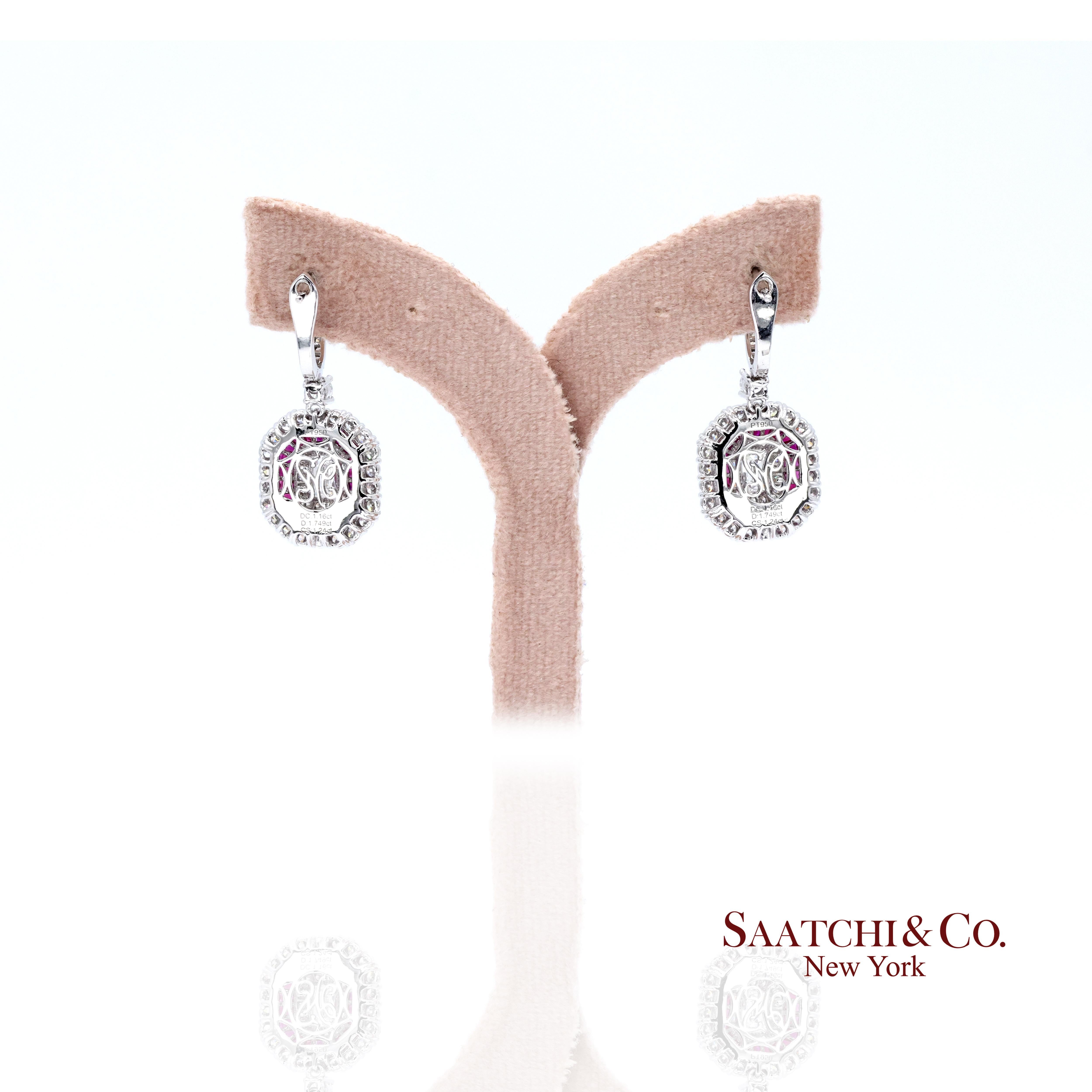 Ohrring aus Platin 950 mit baumelndem Rubin und Diamant Damen im Angebot
