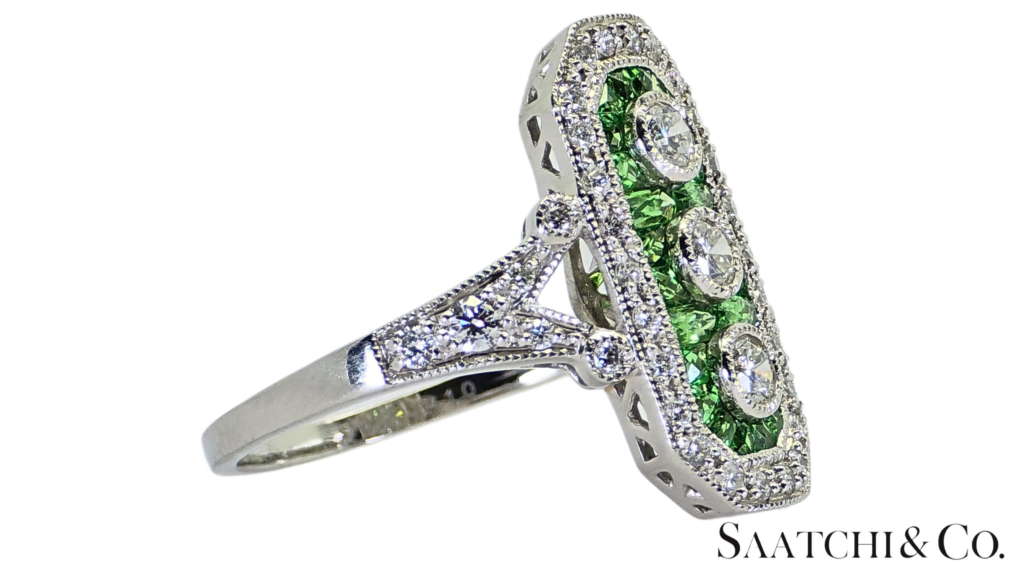 Art Déco Anello in platino 950 con tsavorite naturale da 1 carato e diamante naturale da 0,55 carati in vendita