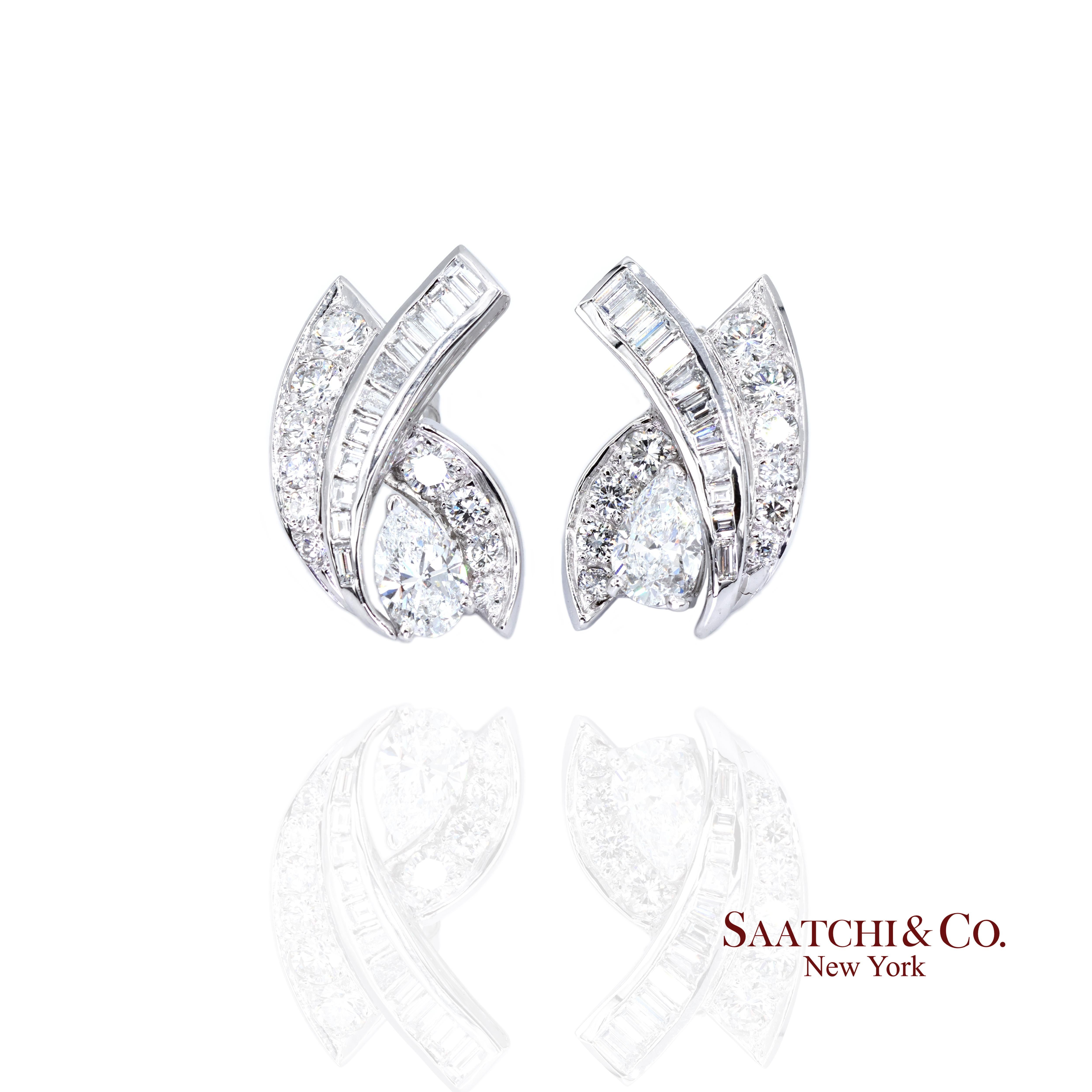 Contemporain Boucles d'oreilles fantaisie luxe en platine 950 diamants blancs naturels en vente