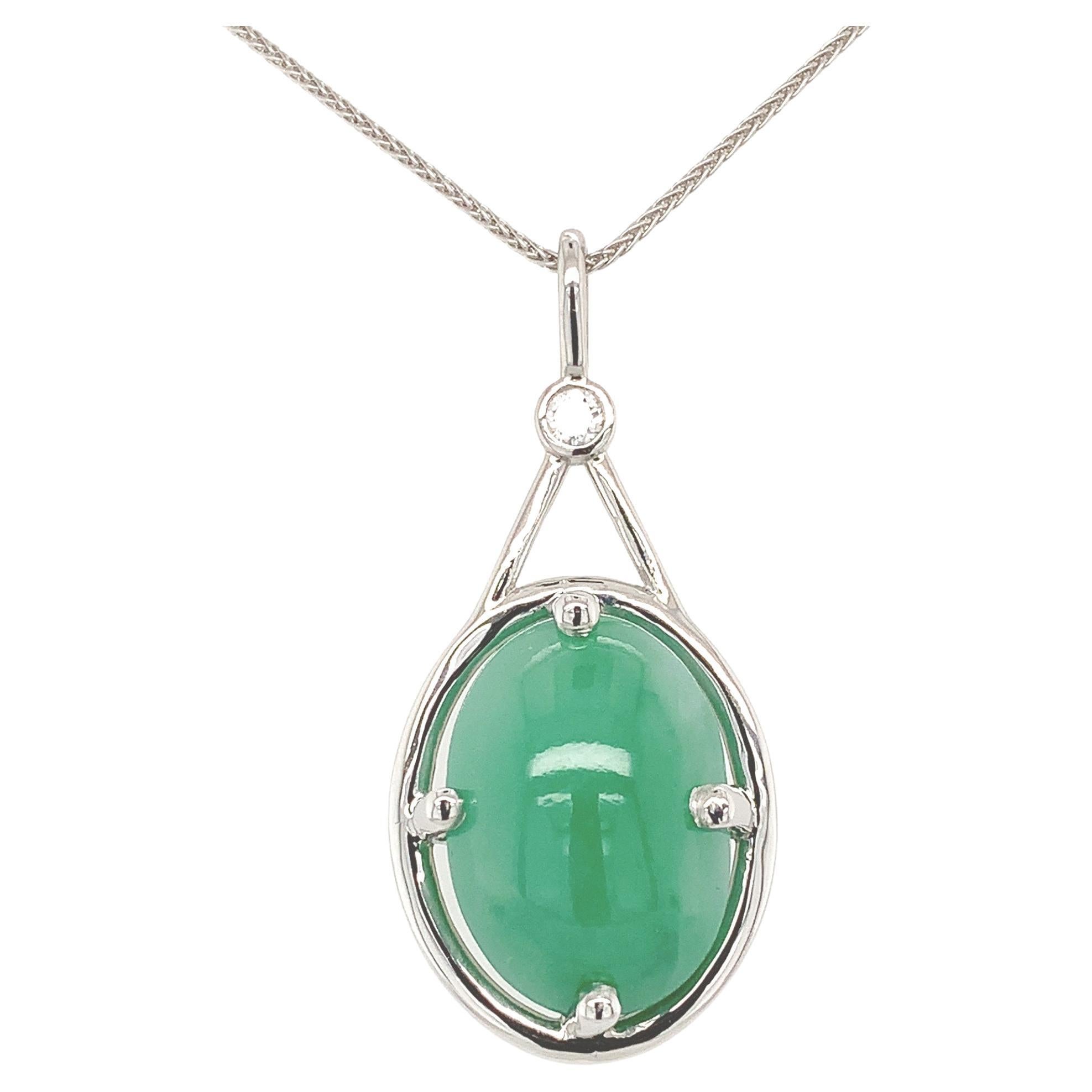 Platinum 9.55 carat GIA Jadeite A Jade Pendant with Diamond and Platinum Chain For Sale