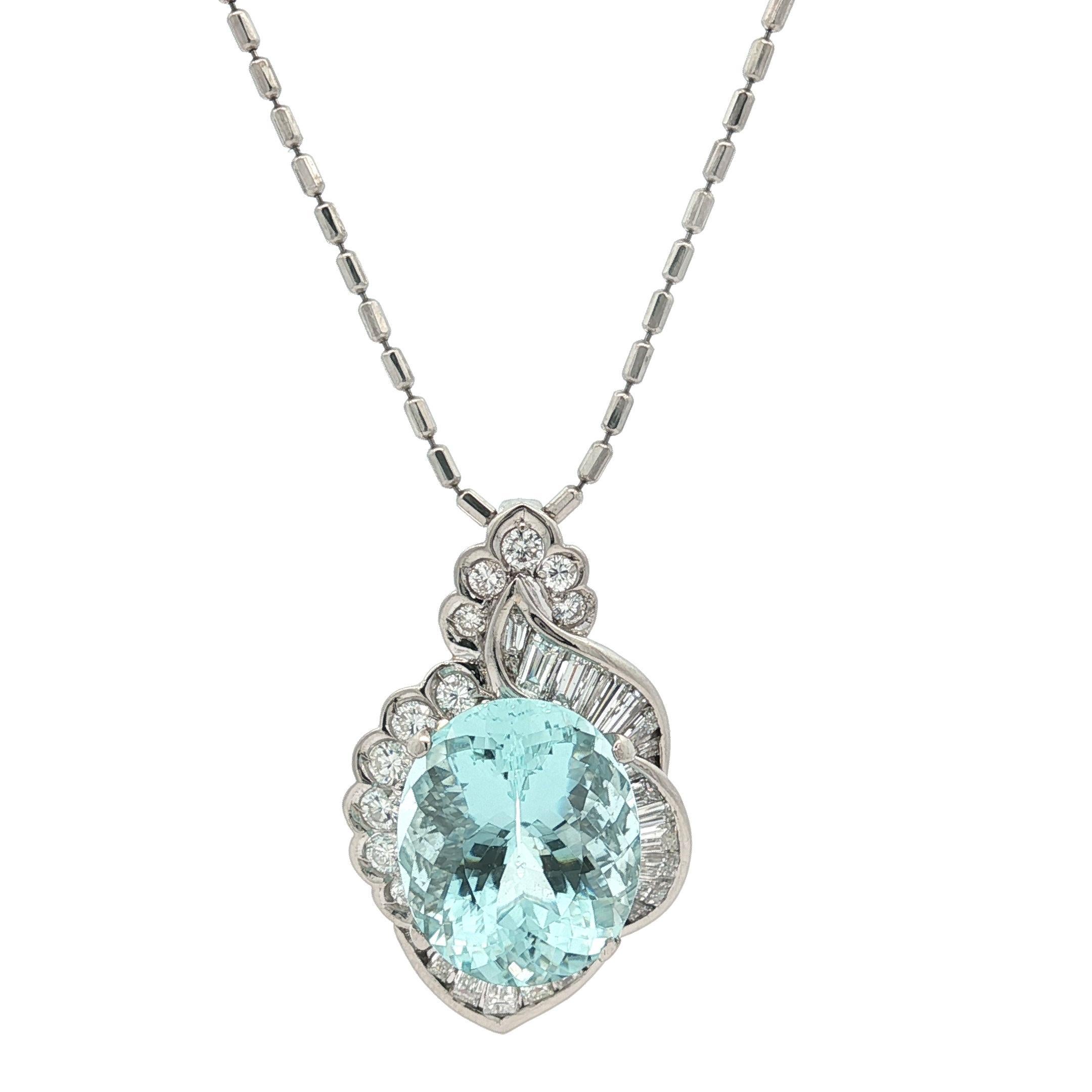 Collier à perles en platine avec aigue-marine ovale et diamant de 9,59ctw Pour femmes en vente