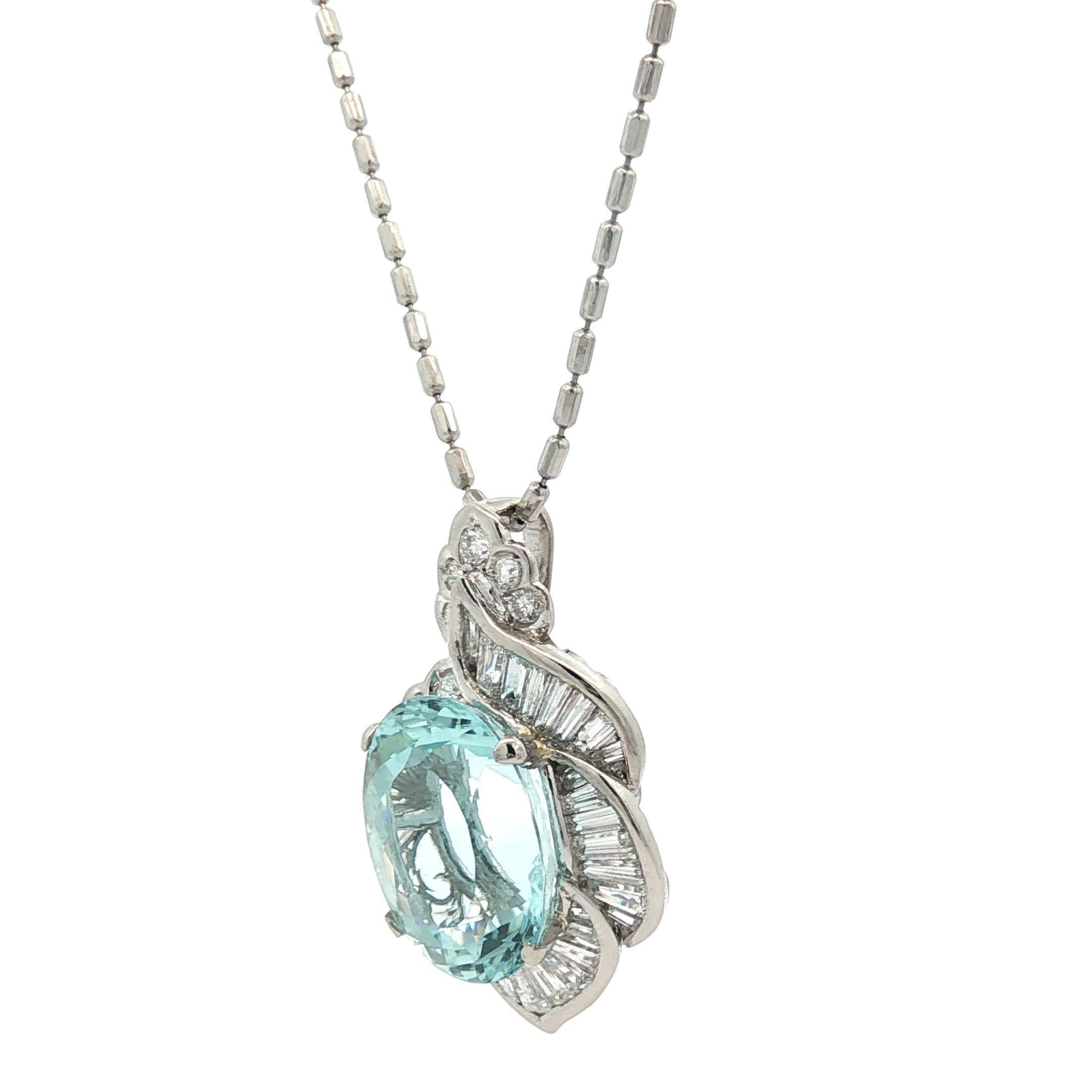 Collier à perles en platine avec aigue-marine ovale et diamant de 9,59ctw en vente 4
