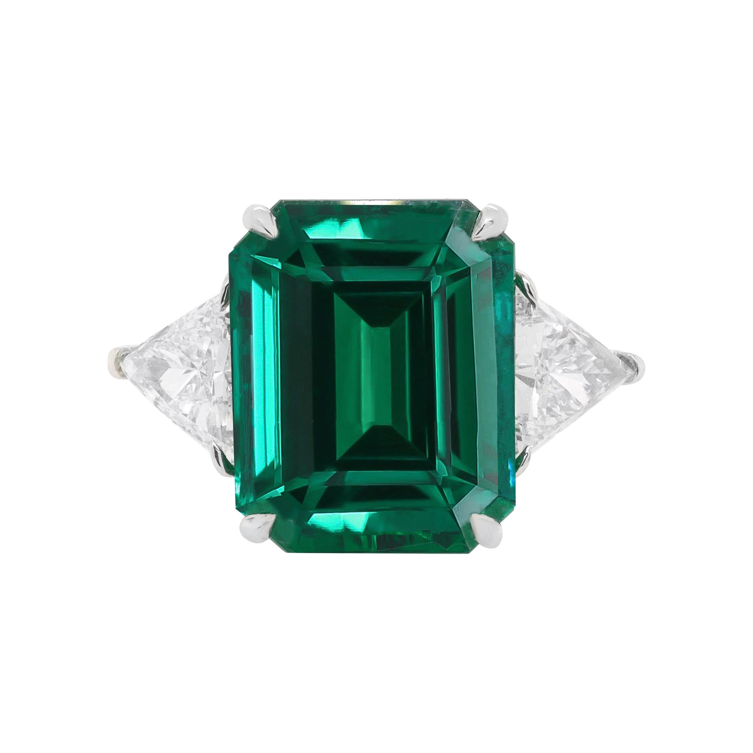 Platinum 9.63 Carat Emerald 2 Stone Ring