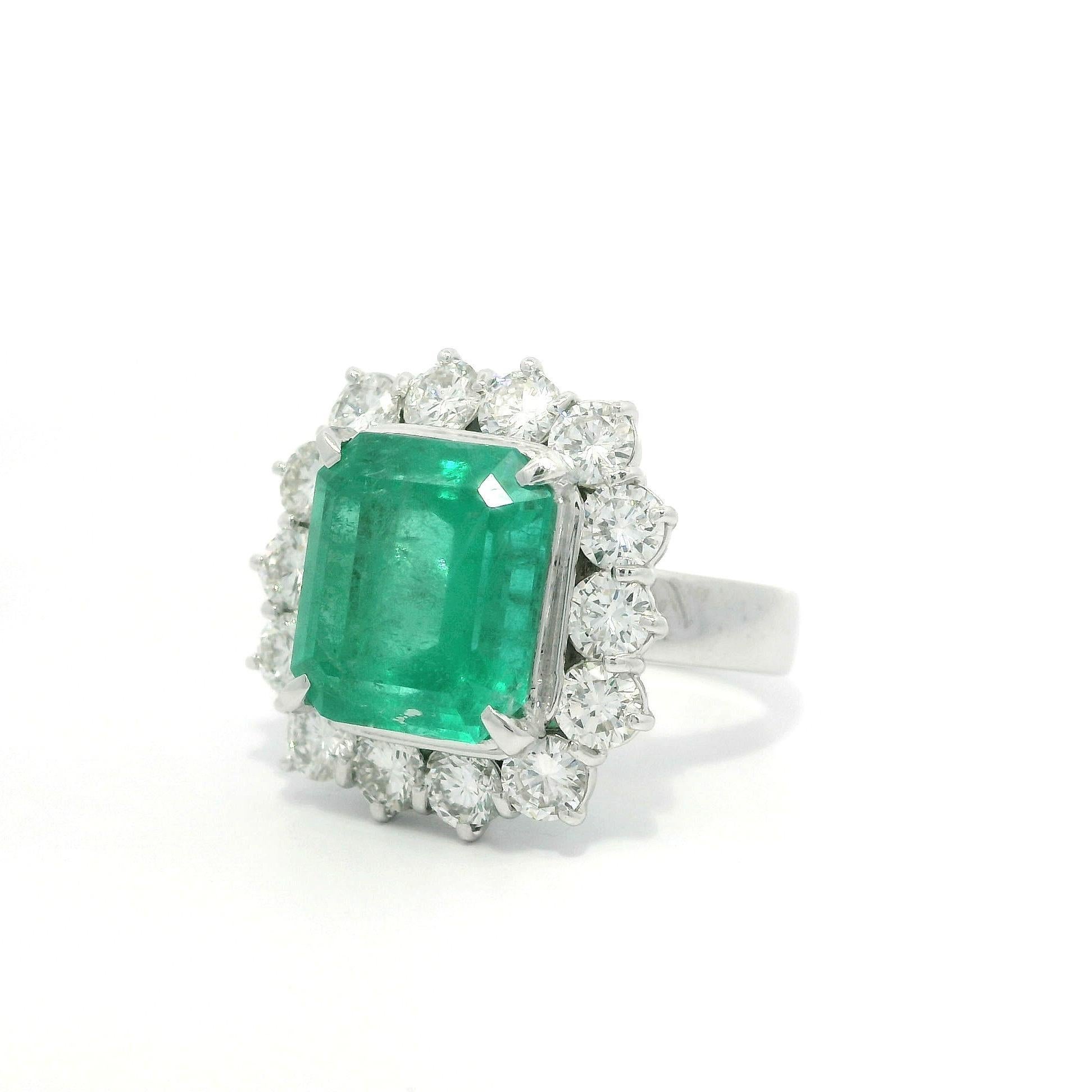 Platinum AGL 7.59ctw Colombian Emerald w/ Large Diamond Halo Substantial Ring For Sale 5