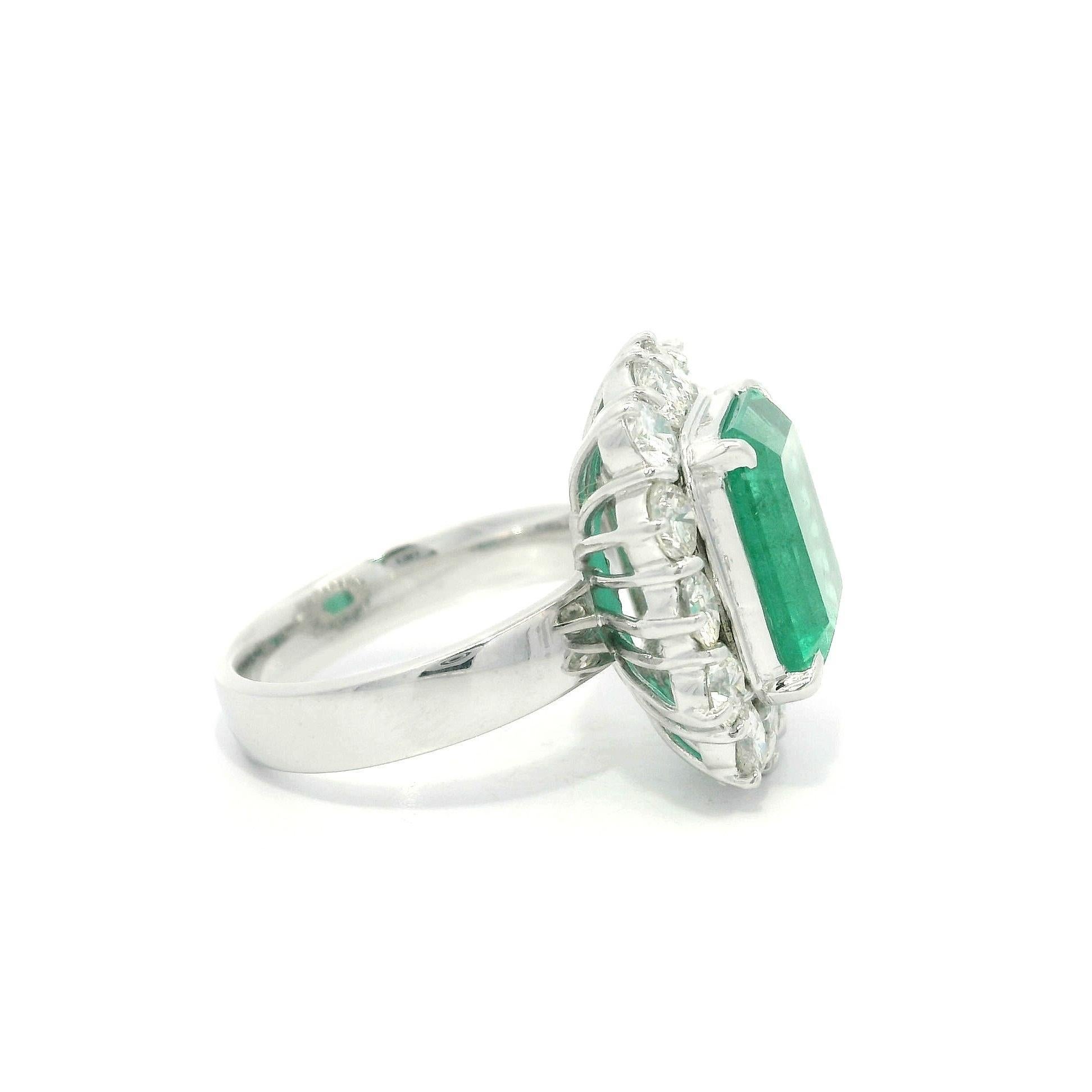 Platinum AGL 7.59ctw Colombian Emerald w/ Large Diamond Halo Substantial Ring For Sale 6