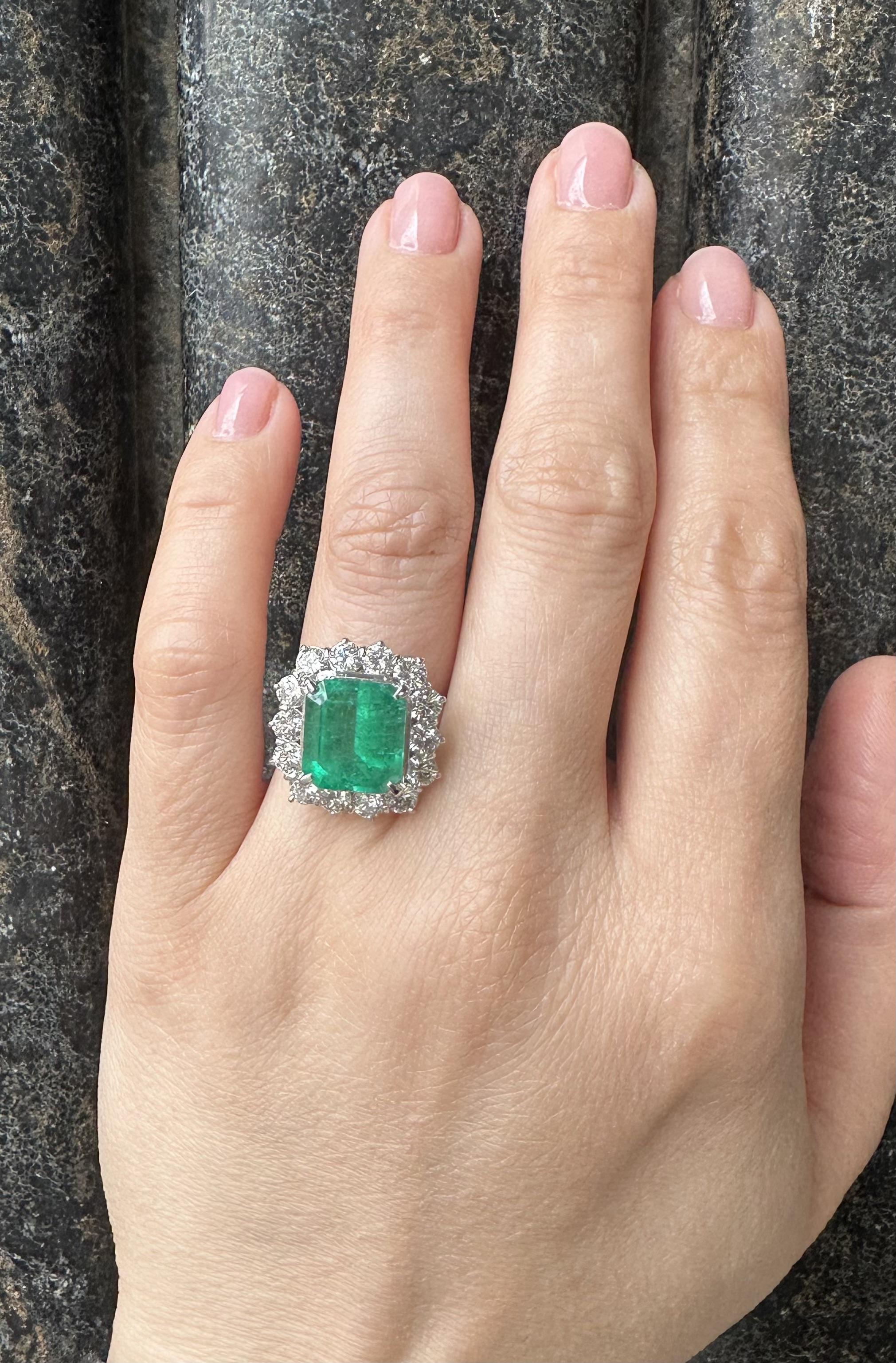 Platinum AGL 7.59ctw Colombian Emerald w/ Large Diamond Halo Substantial Ring For Sale 1