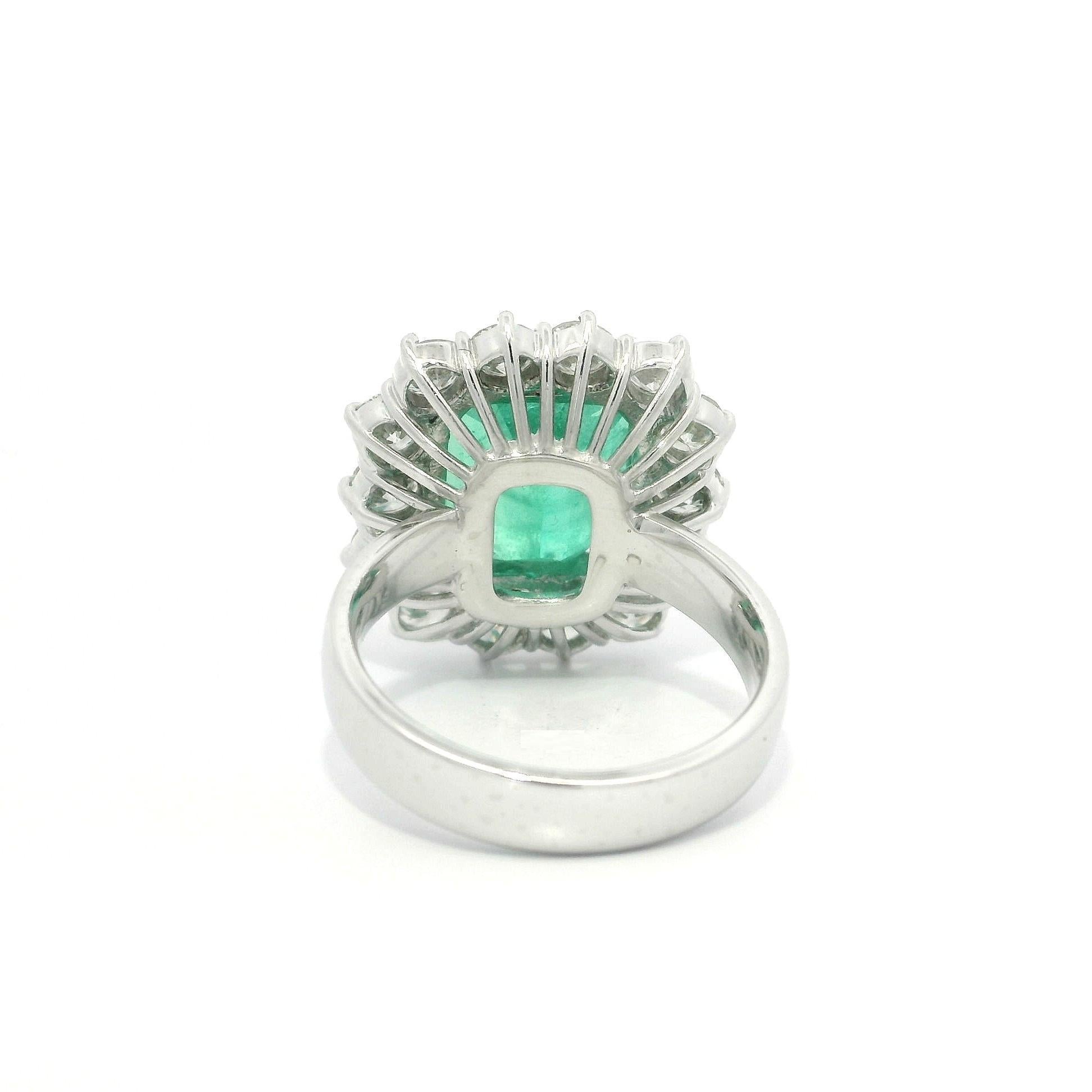 Platinum AGL 7.59ctw Colombian Emerald w/ Large Diamond Halo Substantial Ring For Sale 3